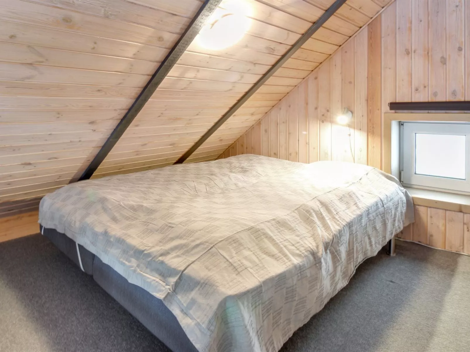 "Sylvi" - 1.7km from the sea-Binnen