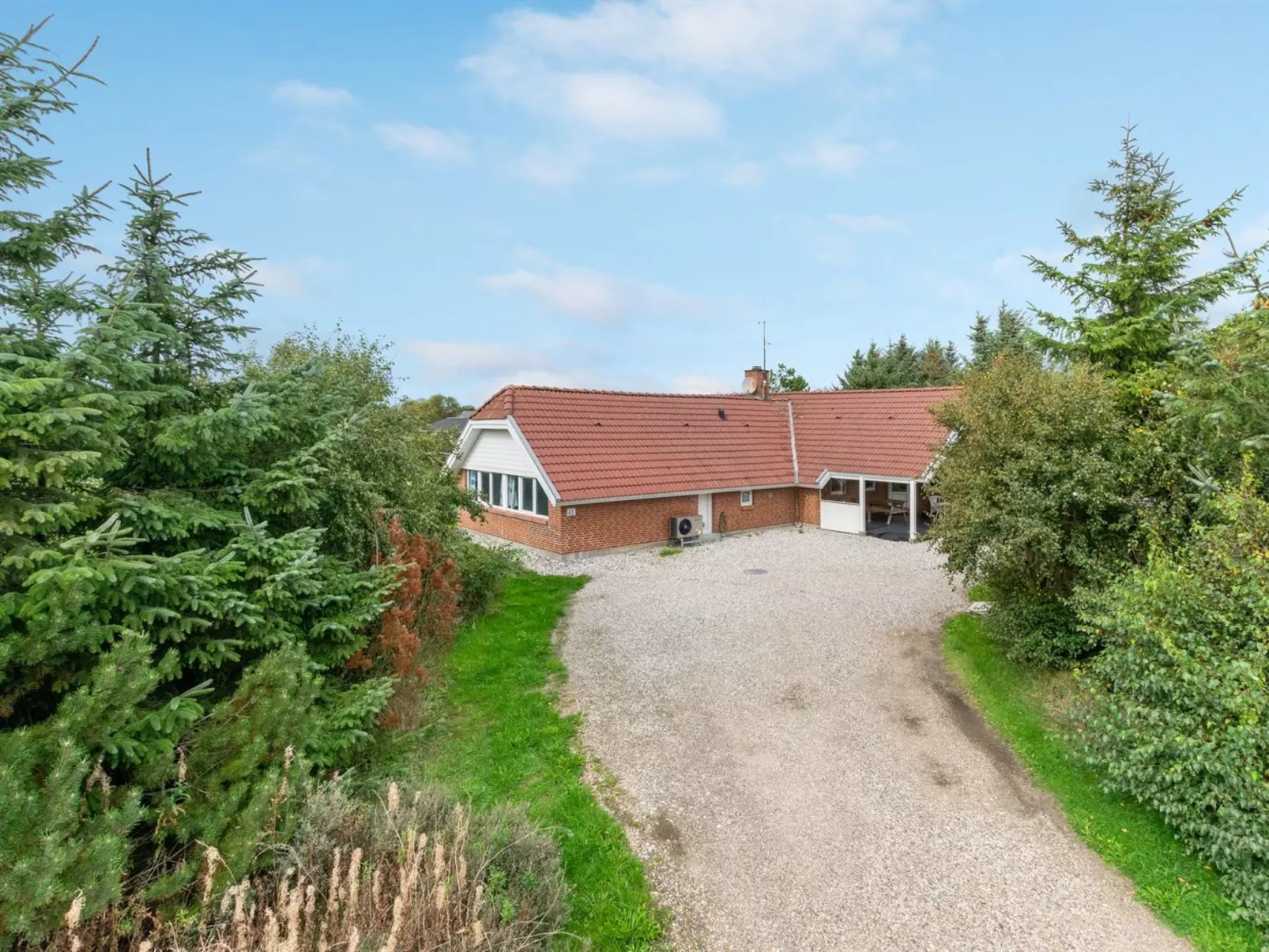 "Sylvi" - 1.7km from the sea-Buiten