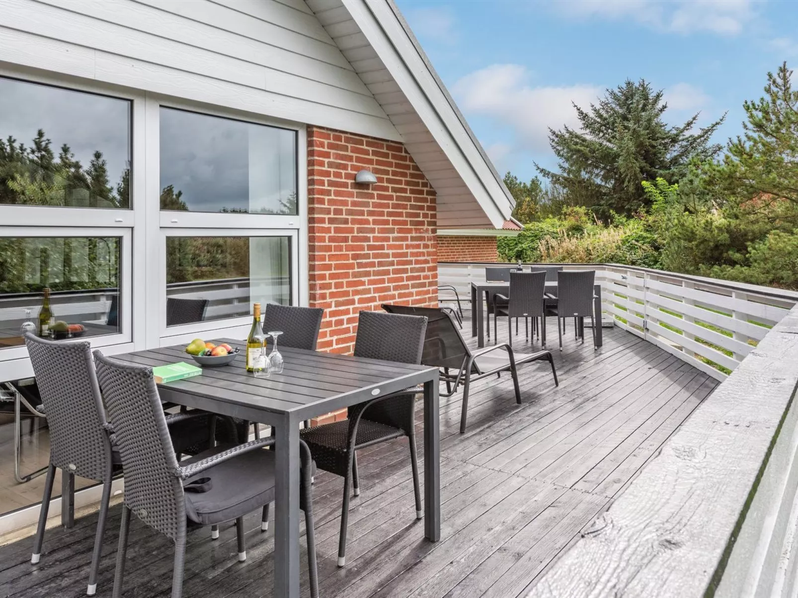 "Sylvi" - 1.7km from the sea-Buiten