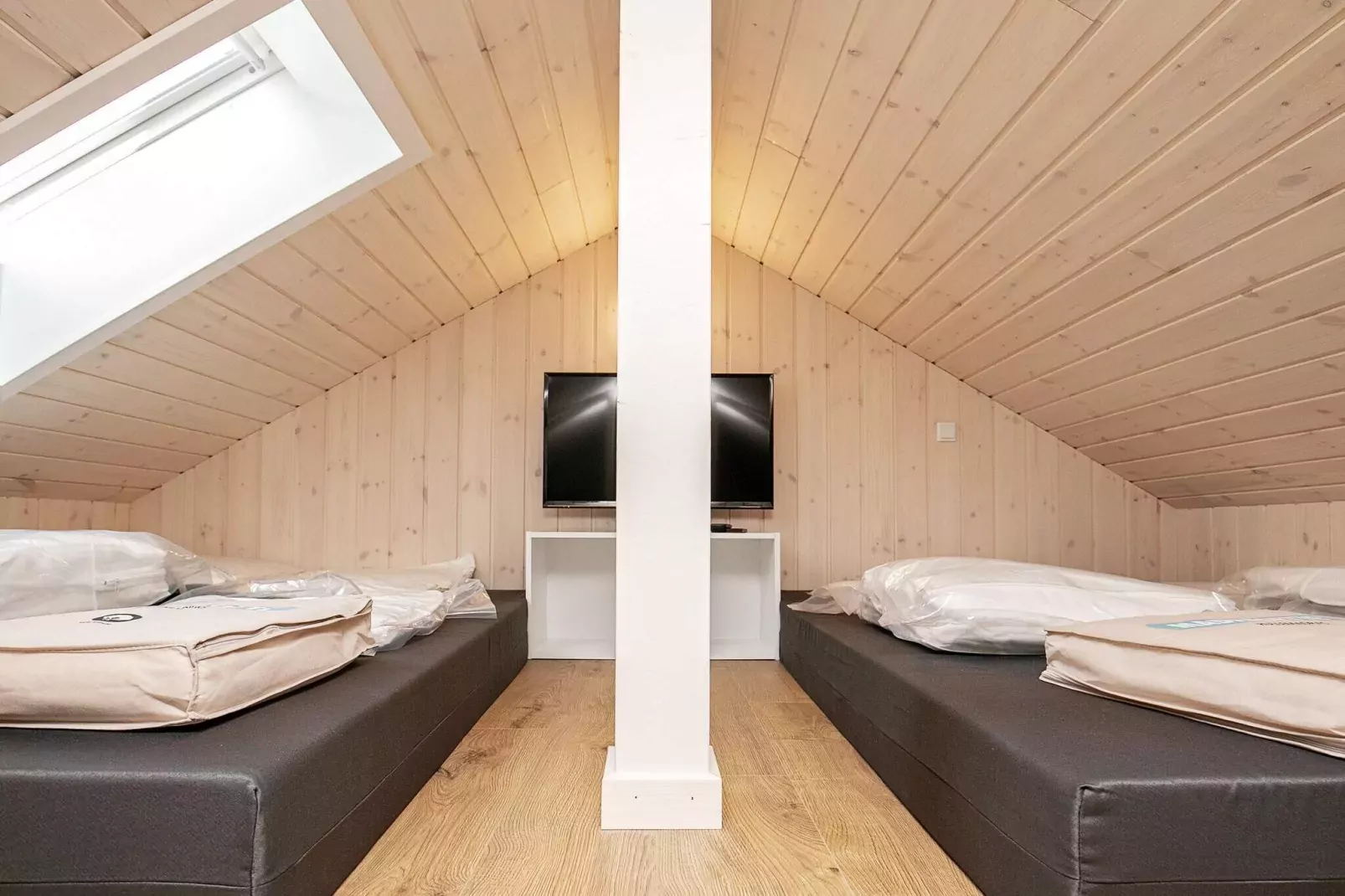 Luxe zwembadvilla in Marielyst -- By Traum Ferienwohnungen-Binnen