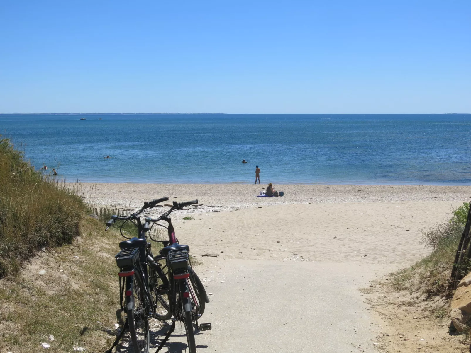 Belle vue Mer et Piscine-Buiten