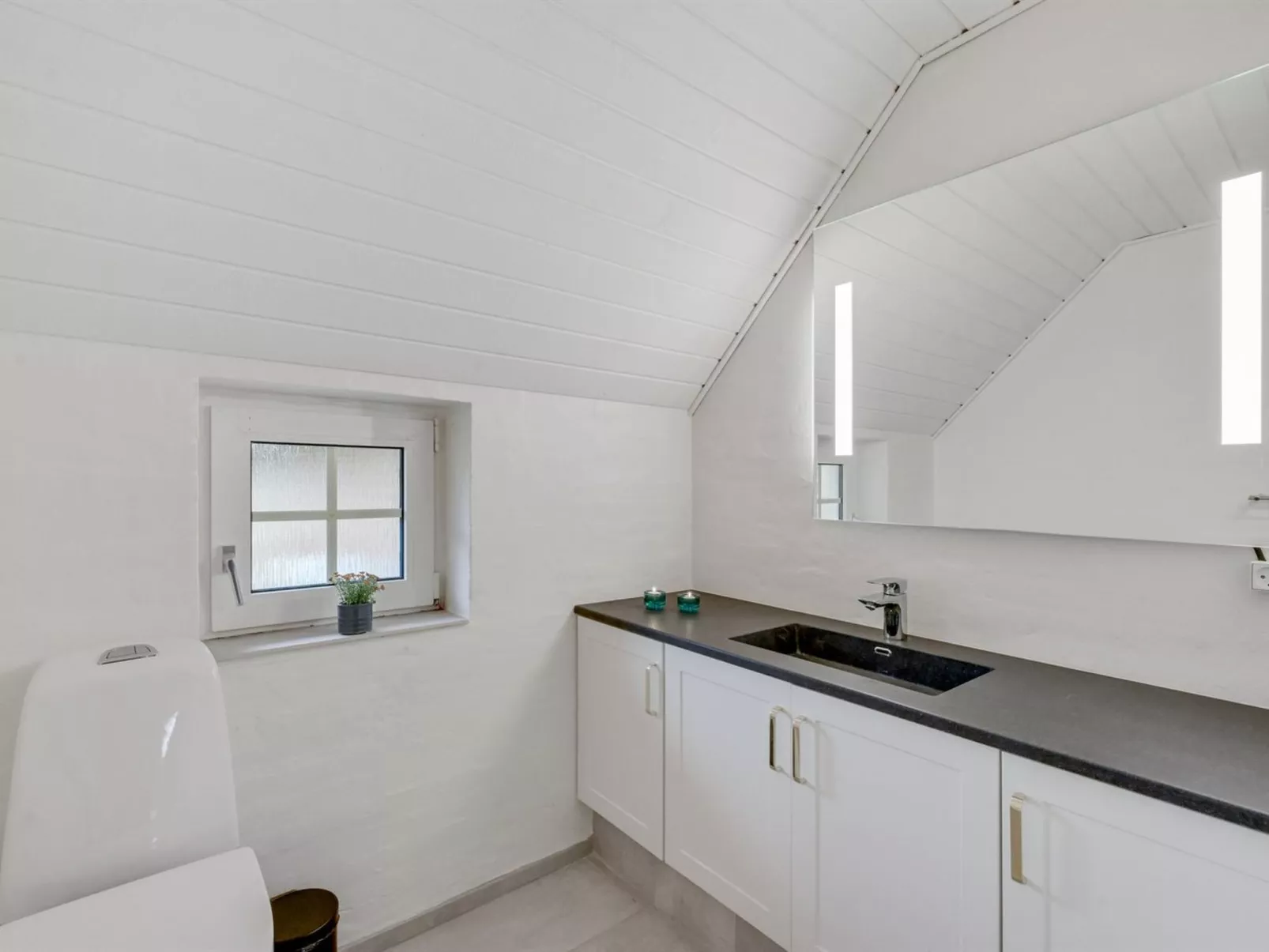 "Aane" - 1.8km from the sea-Binnen