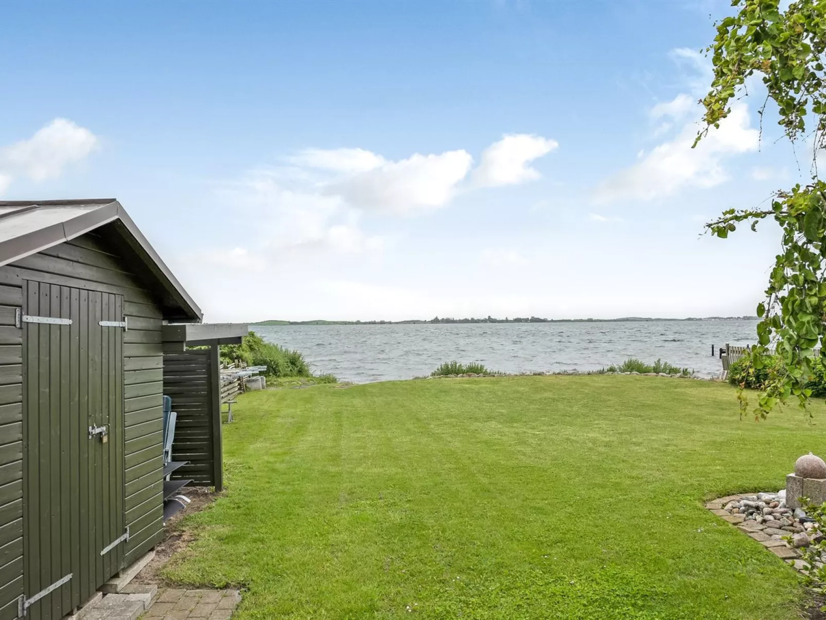 "Tilia" - 15m from the sea-Buiten