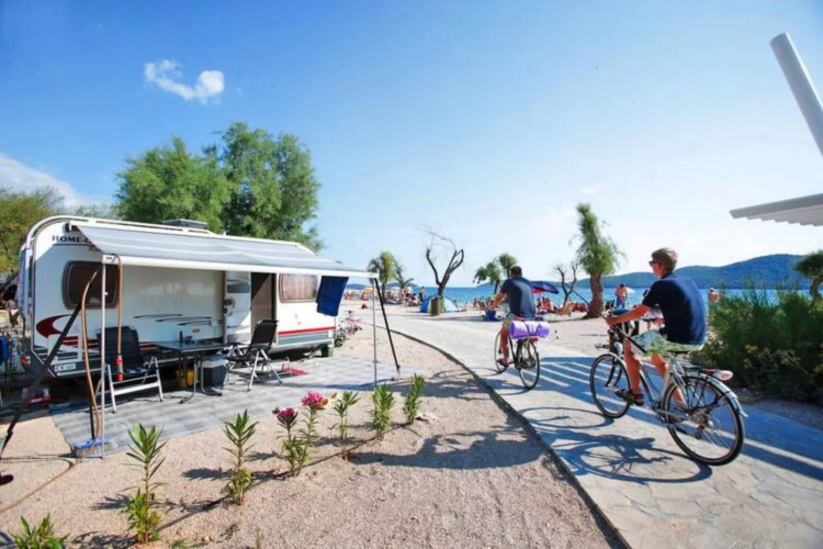 Mobile Homes im Amadria Park Sibenik - MH 4&2 - ca32qm - 6 Pers-Buitenkant zomer