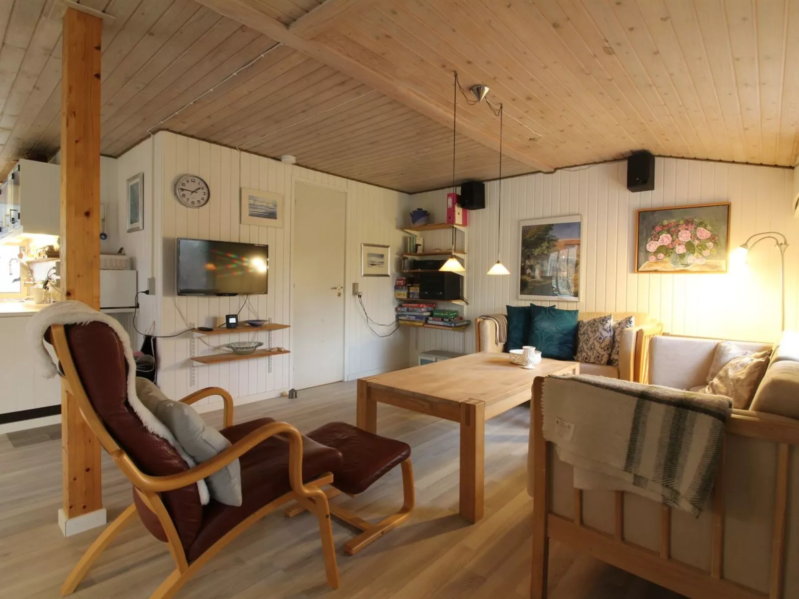 "Arnhild" - 750m from the sea-Binnen