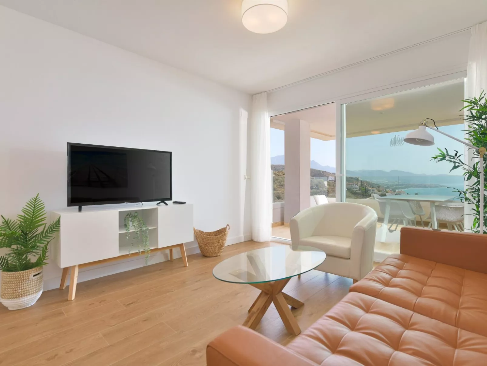 Amazing 2 bedrooms apartment-Binnen