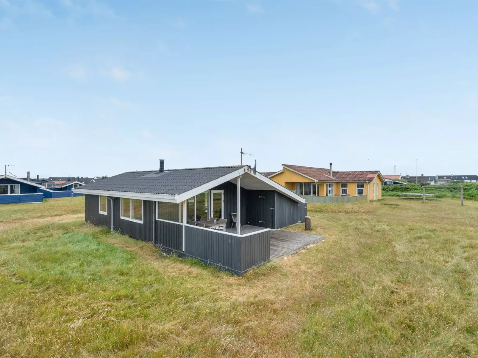"Svea" - 400m from the sea-Buiten