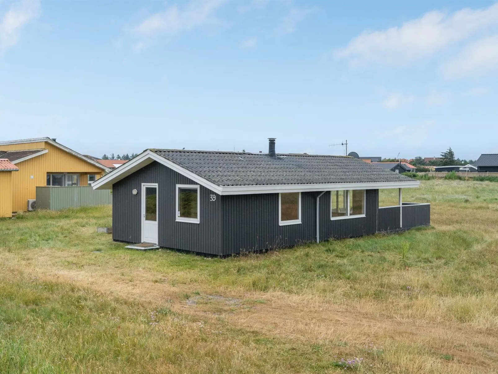 "Svea" - 400m from the sea-Buiten