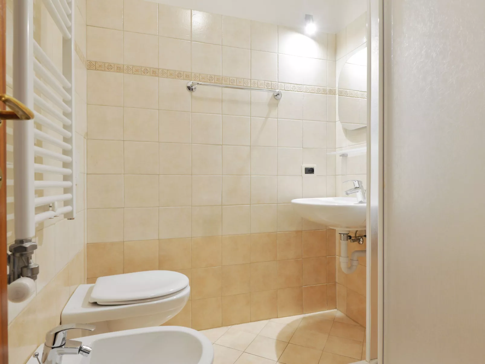 Apt 14-Binnen