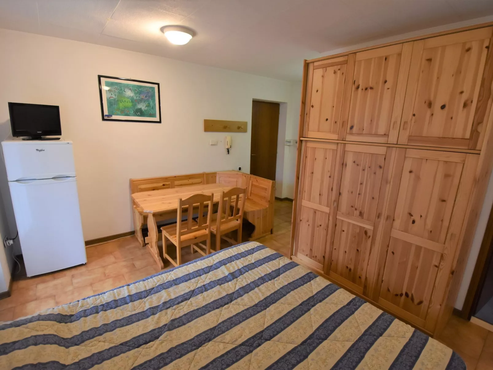Apt 8-Binnen