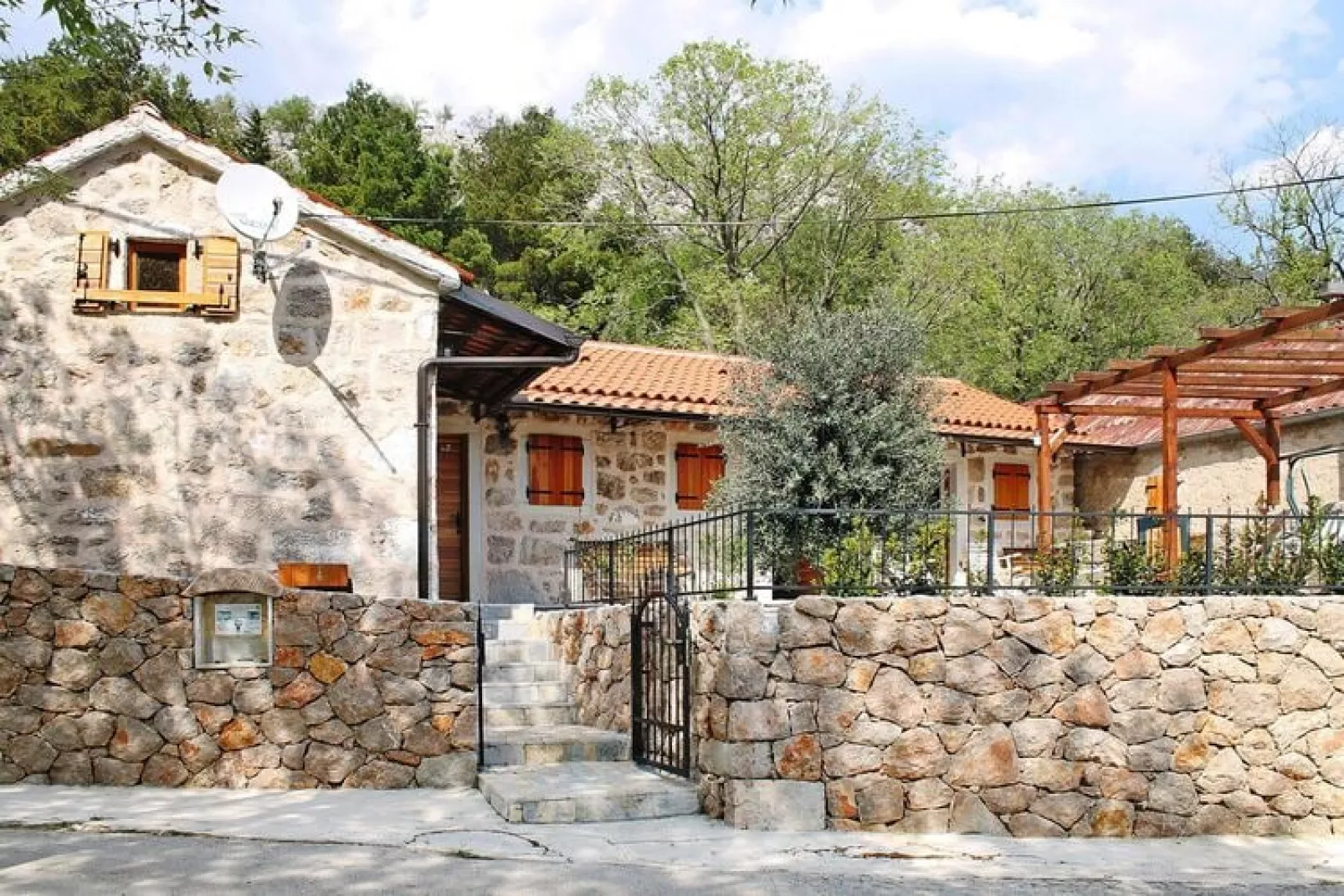 Holiday home Jucinovi Dvori Starigrad PaklenicaVilla ca 150 qm für 12 Personen