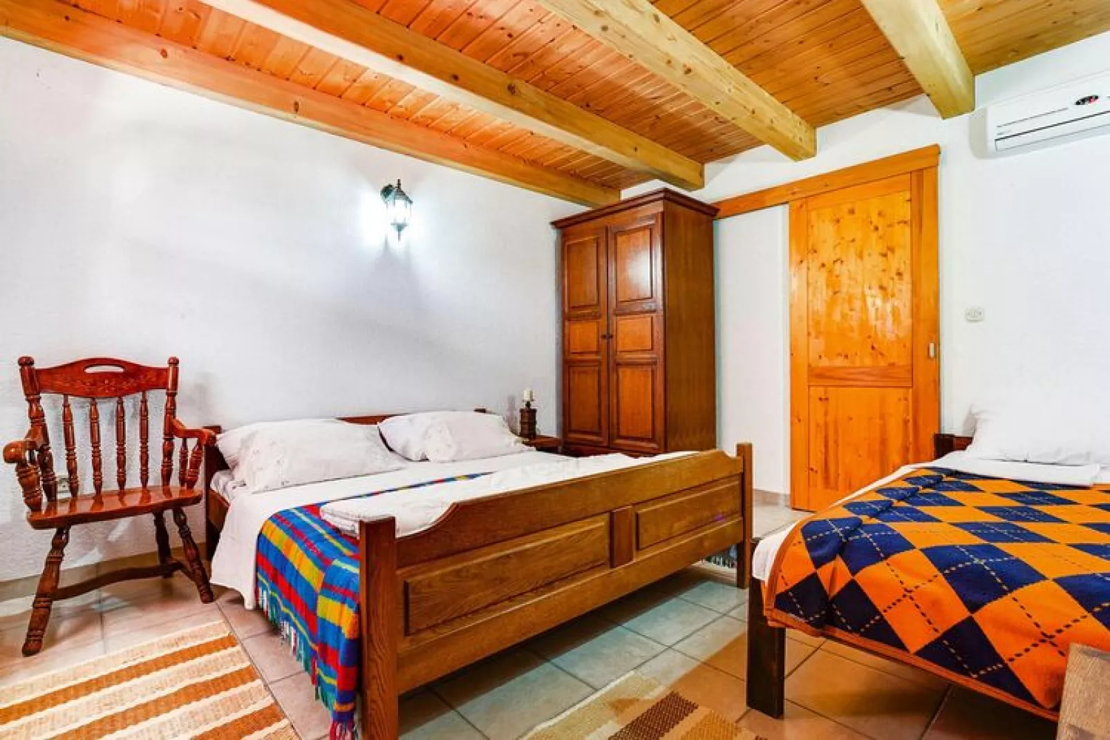 Holiday home Jucinovi Dvori Starigrad PaklenicaVilla ca 150 qm für 12 Personen-Slaapkamer