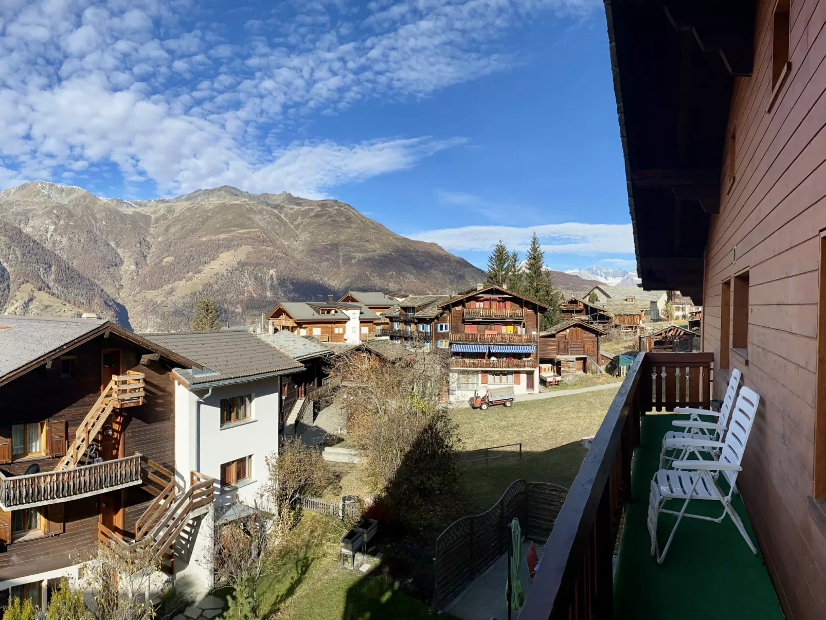 Chalet Jungtalblick Eggeri-Buiten