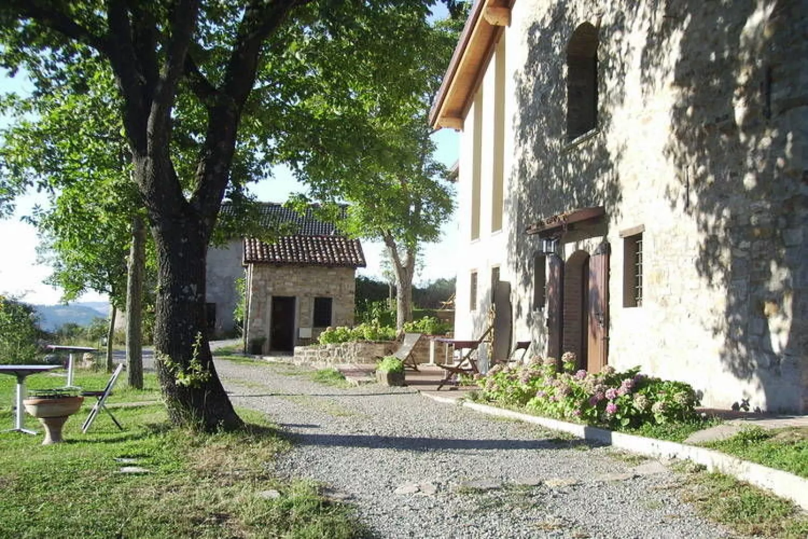 Borgo Belvedere Combi-Buitenkant zomer