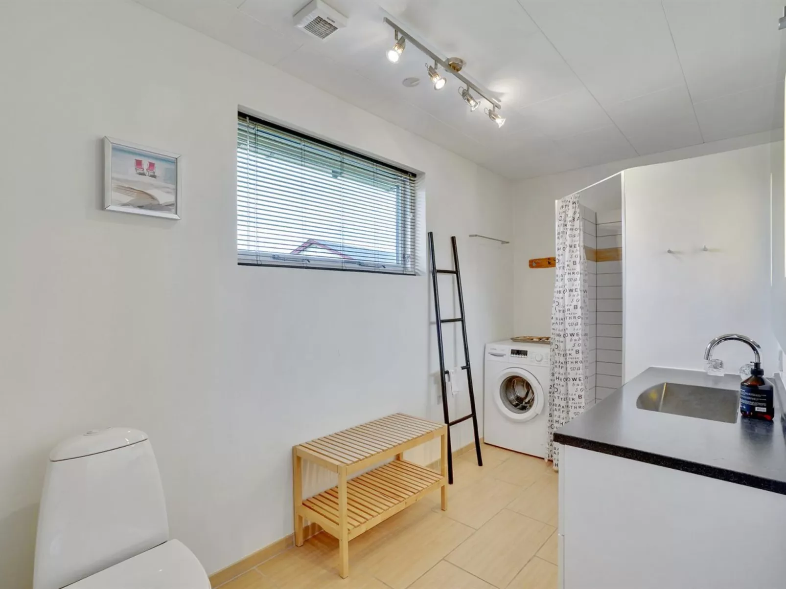 "Resi" - 400m from the sea-Binnen