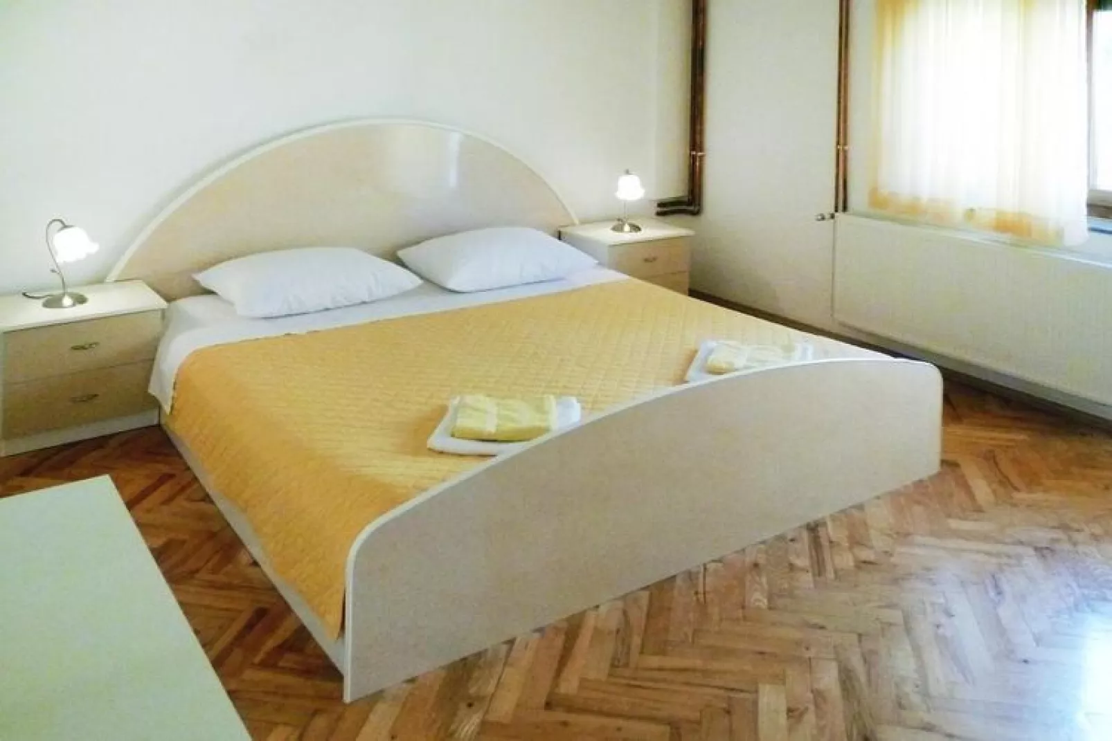 Apartment im Haus Pink Starigrad Paklenica SD17-A02 - 4 Pers-Slaapkamer