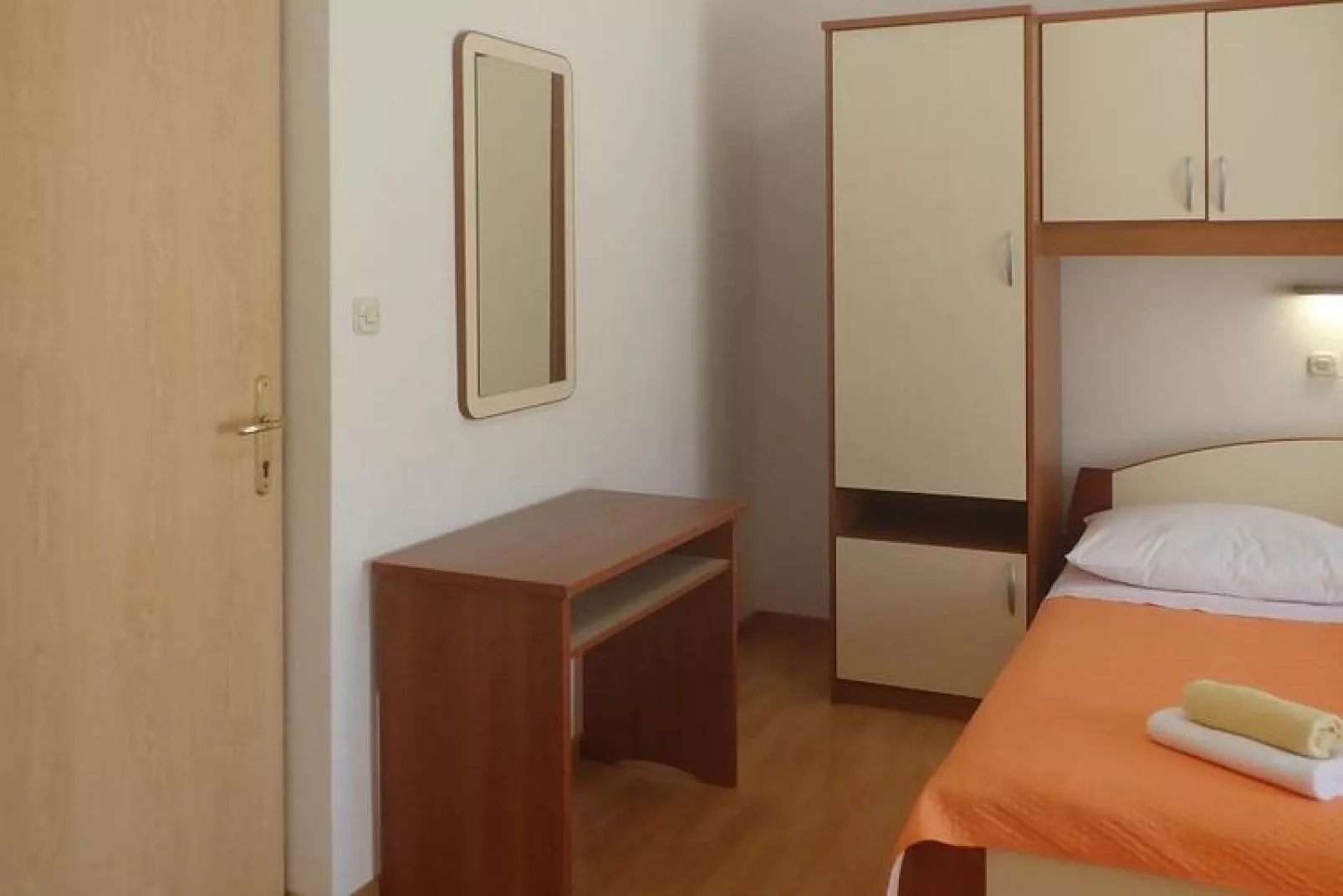 Apartment im Haus Pink Starigrad Paklenica SD17-A02 - 4 Pers-Slaapkamer