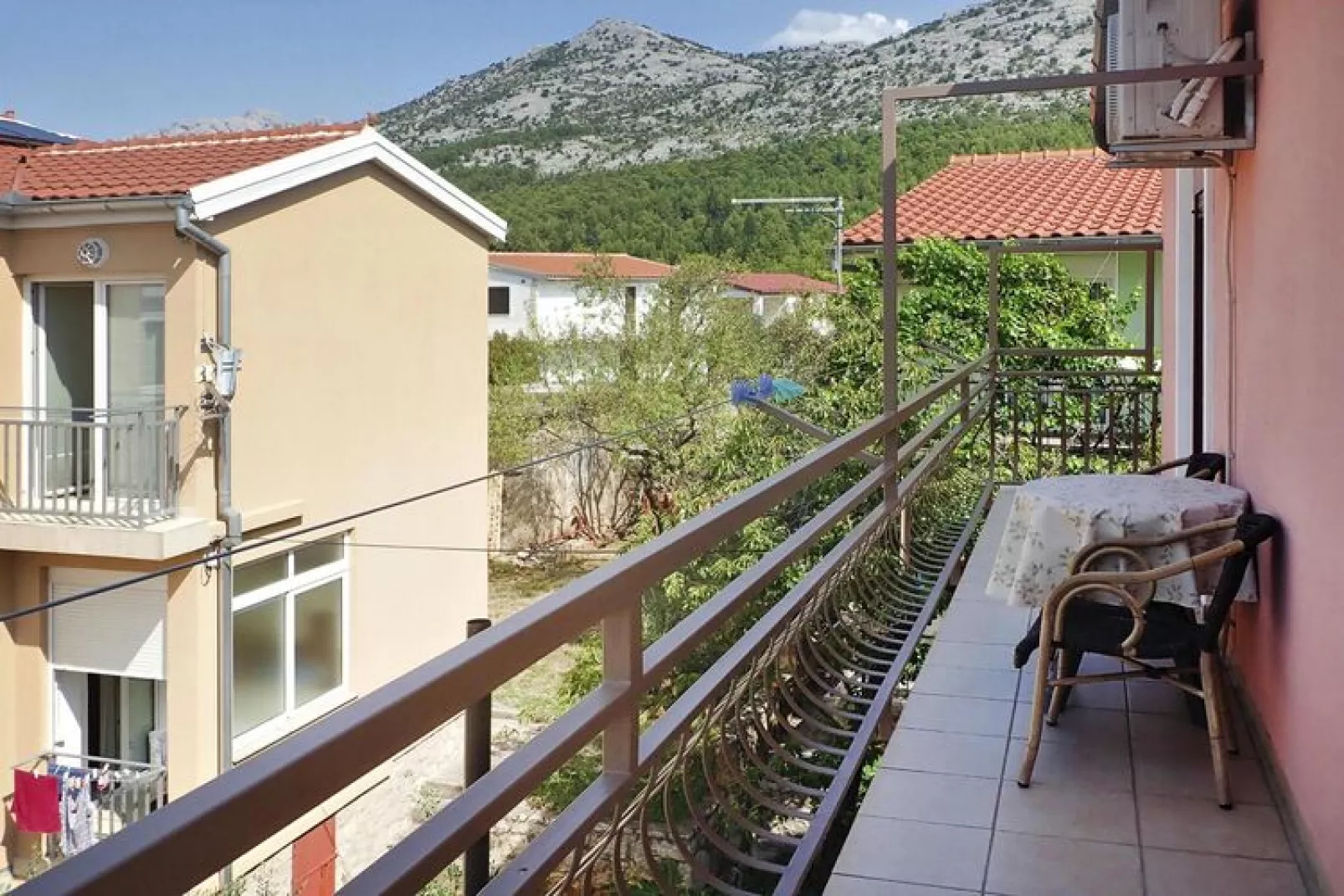 Apartment im Haus Pink Starigrad Paklenica SD17-A03 - 3 Pers-Terrasbalkon
