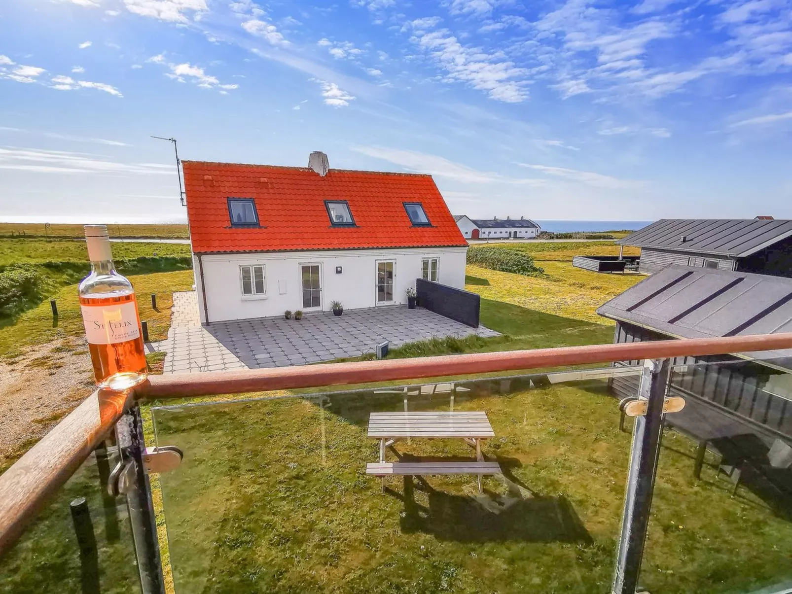 "Adrian" - 200m from the sea-Buiten