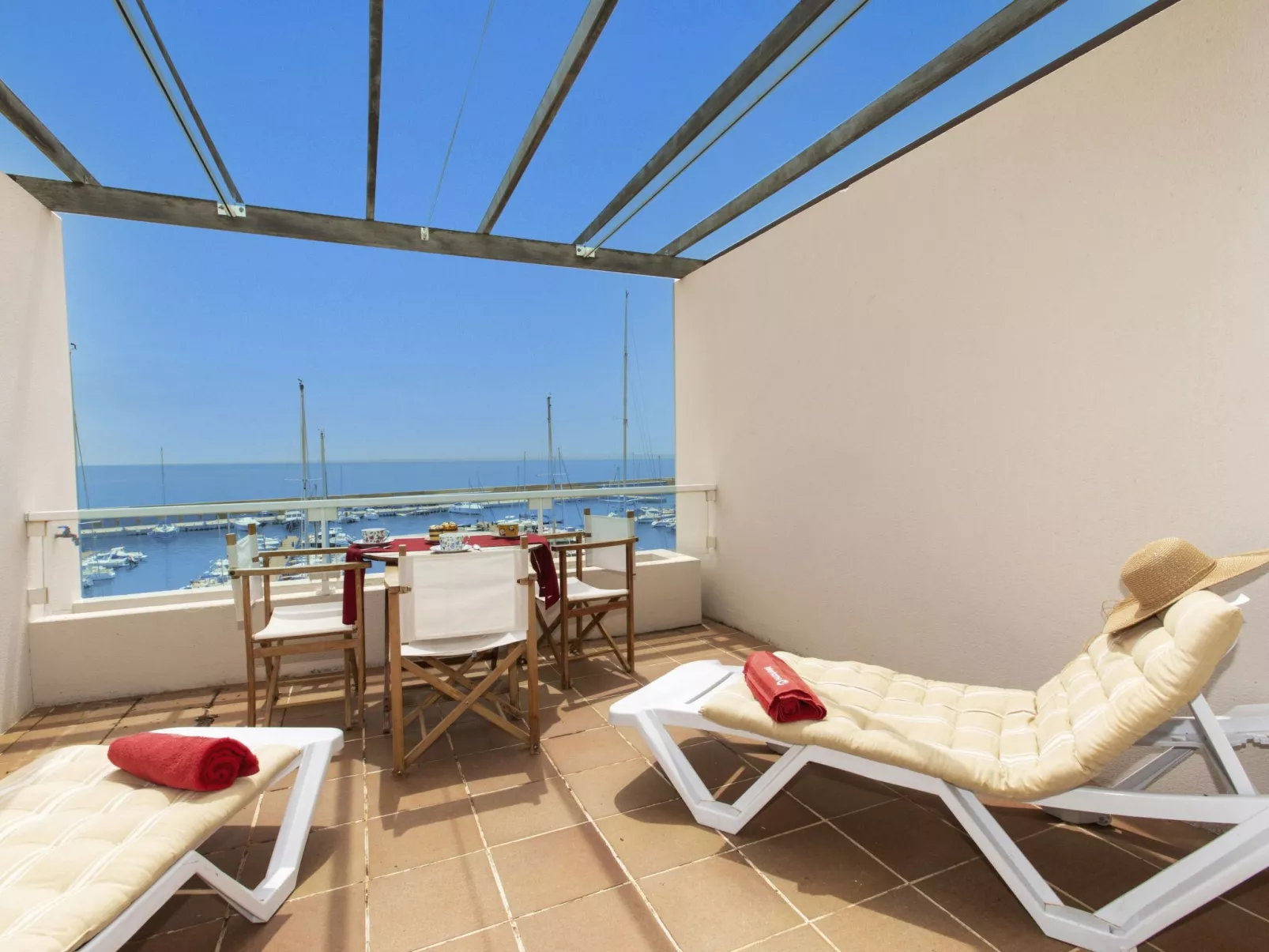Triplex Mare Nostrum-Buiten