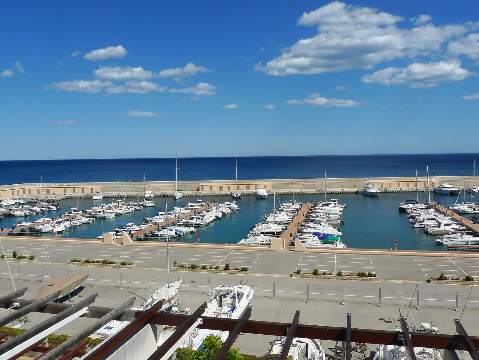 Triplex Mare Nostrum-Buiten