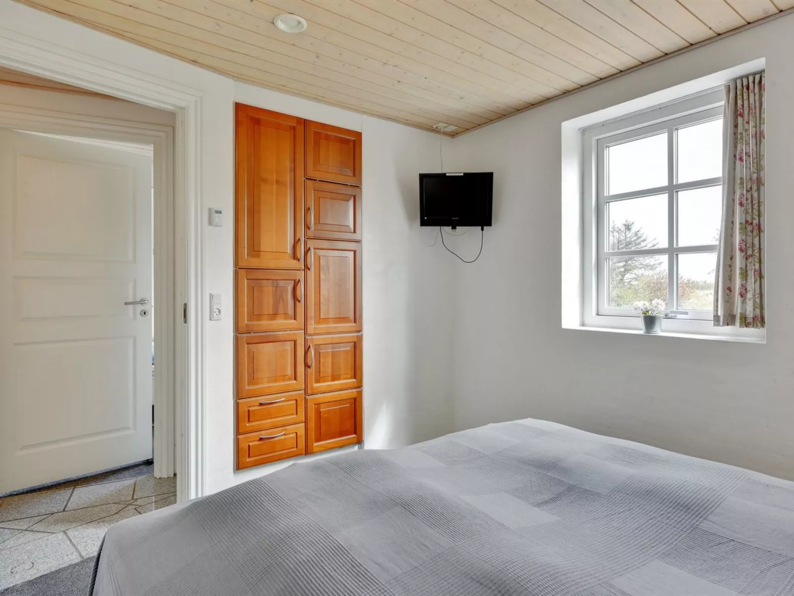 "Barrit" - 2.5km from the sea-Binnen