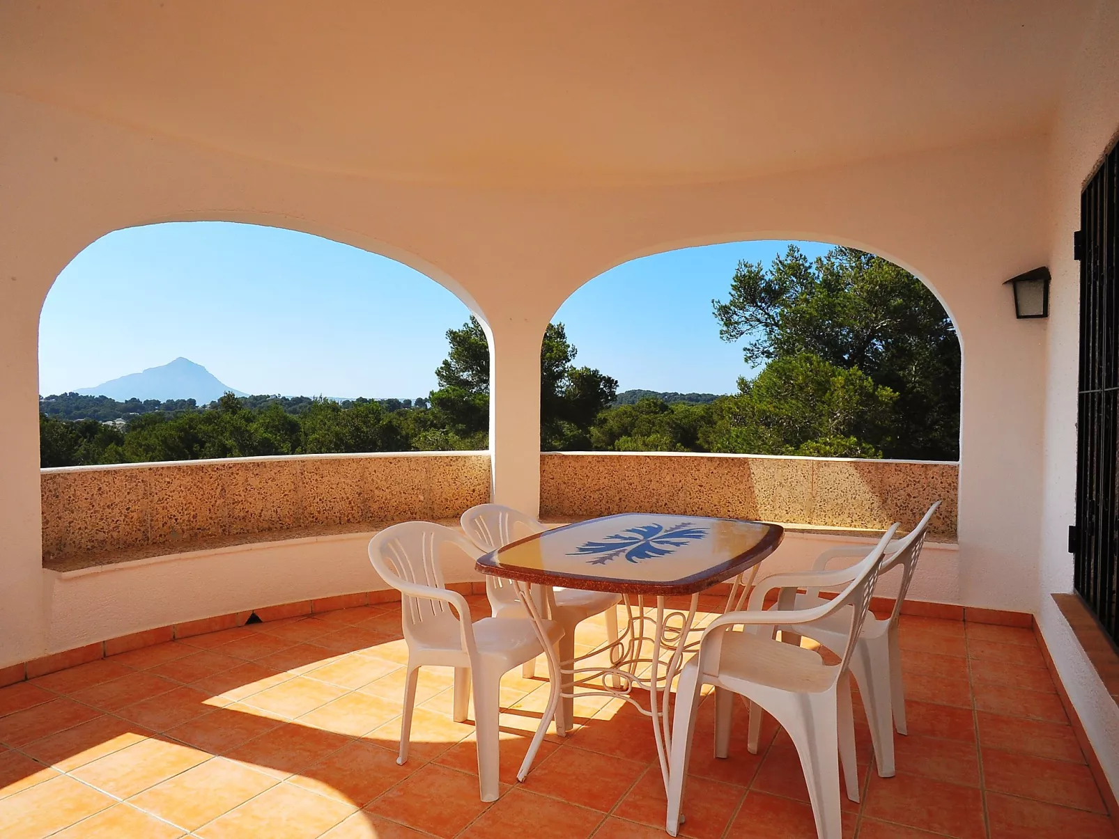 Balcon al Mar-Buiten