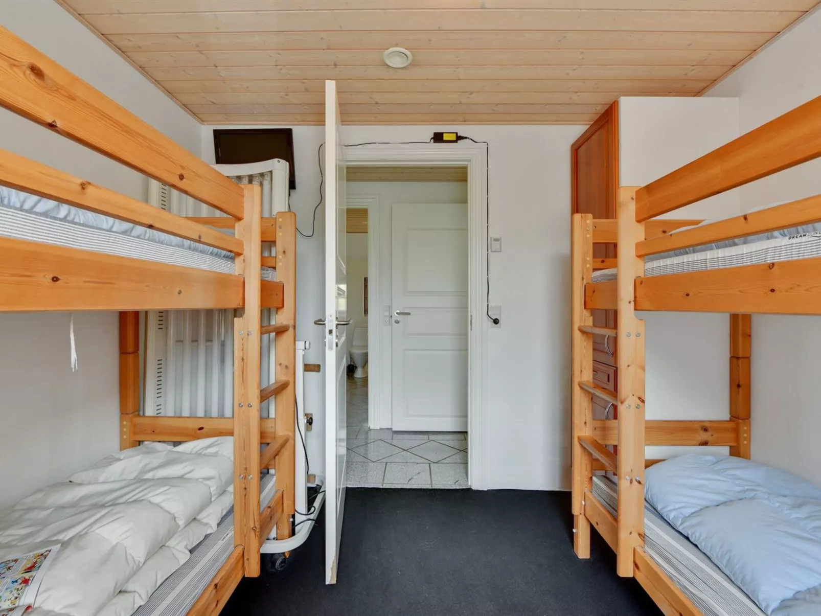 "Barrit" - 2.5km from the sea-Binnen