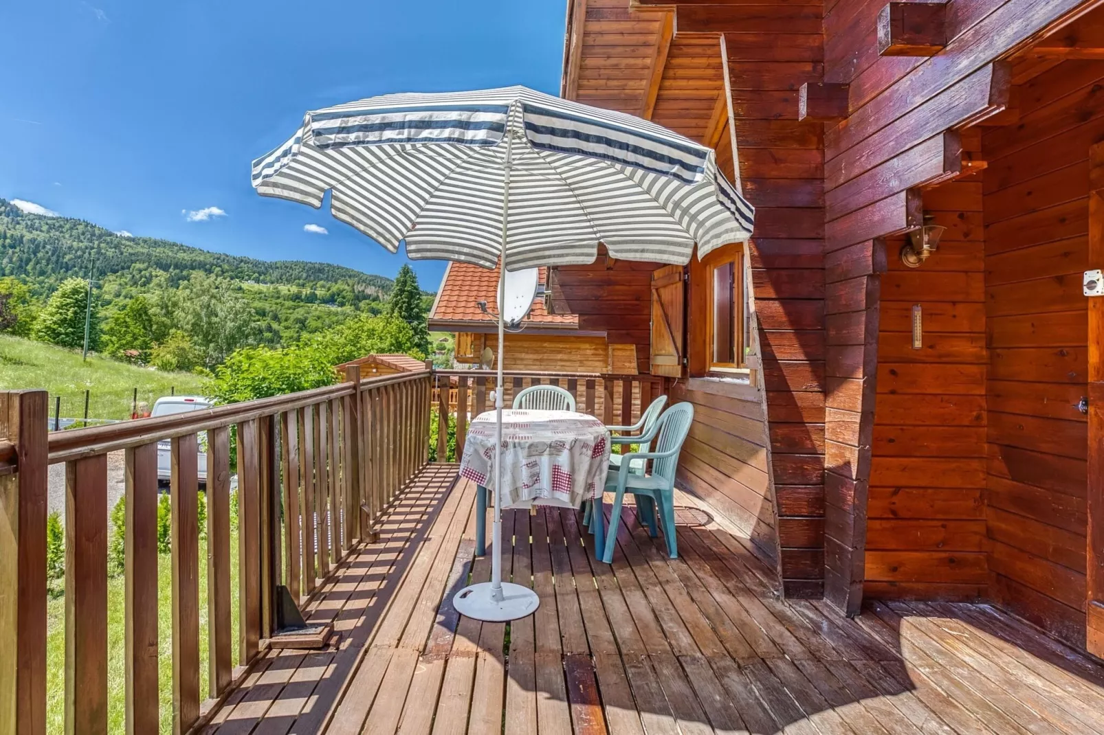 L'Aigle chalet ensemble - Saint-Maurice-sur-Moselle-Terrasbalkon