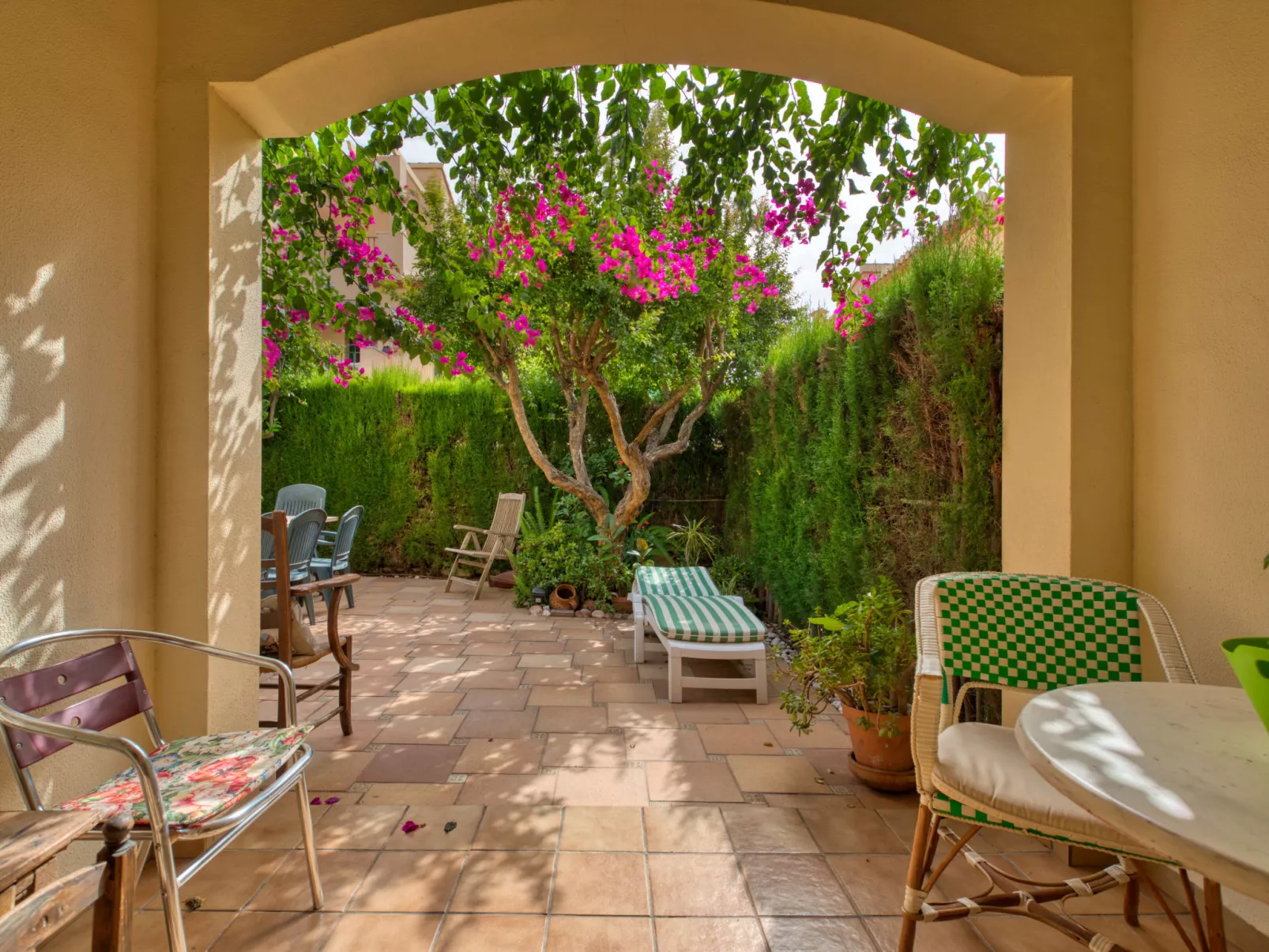 Jardines del Mar-Binnen