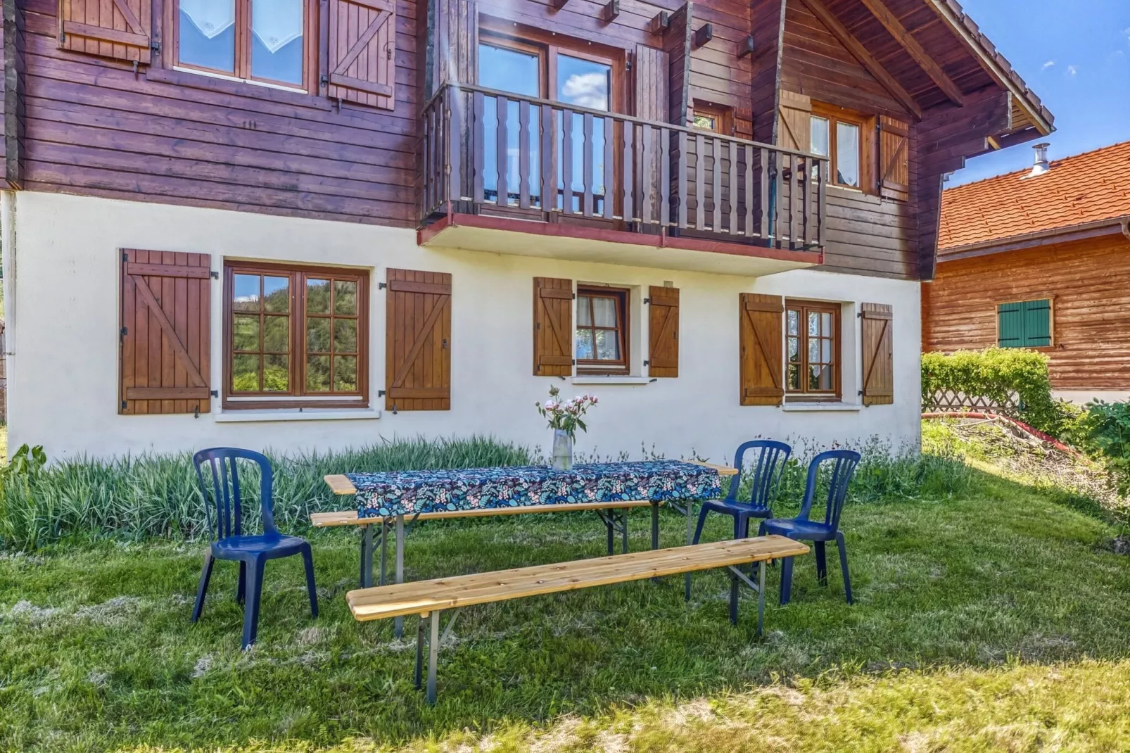 L'Aigle chalet ensemble - Saint-Maurice-sur-Moselle-Tuinen zomer