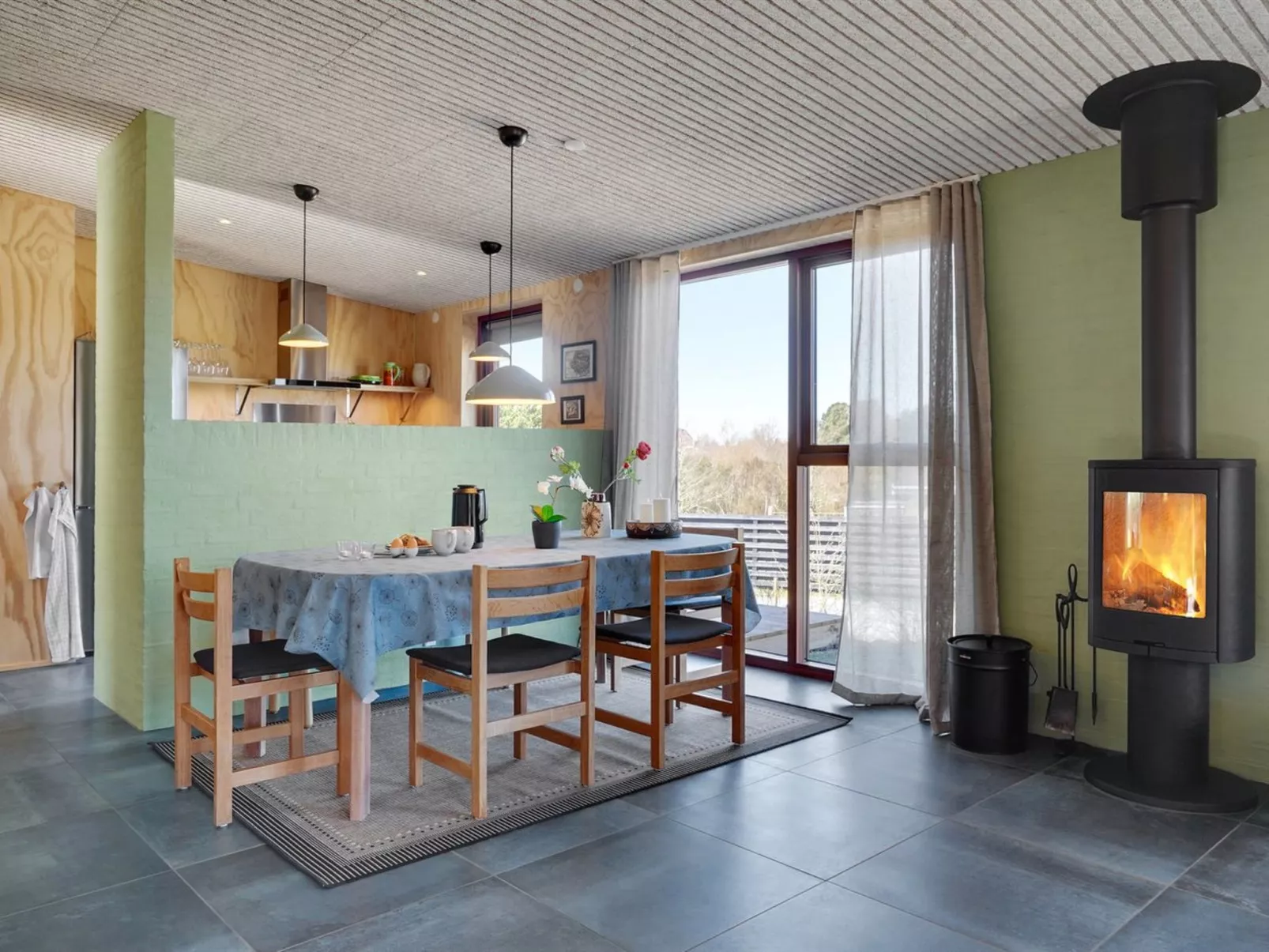 "Eila" - 400m from the sea