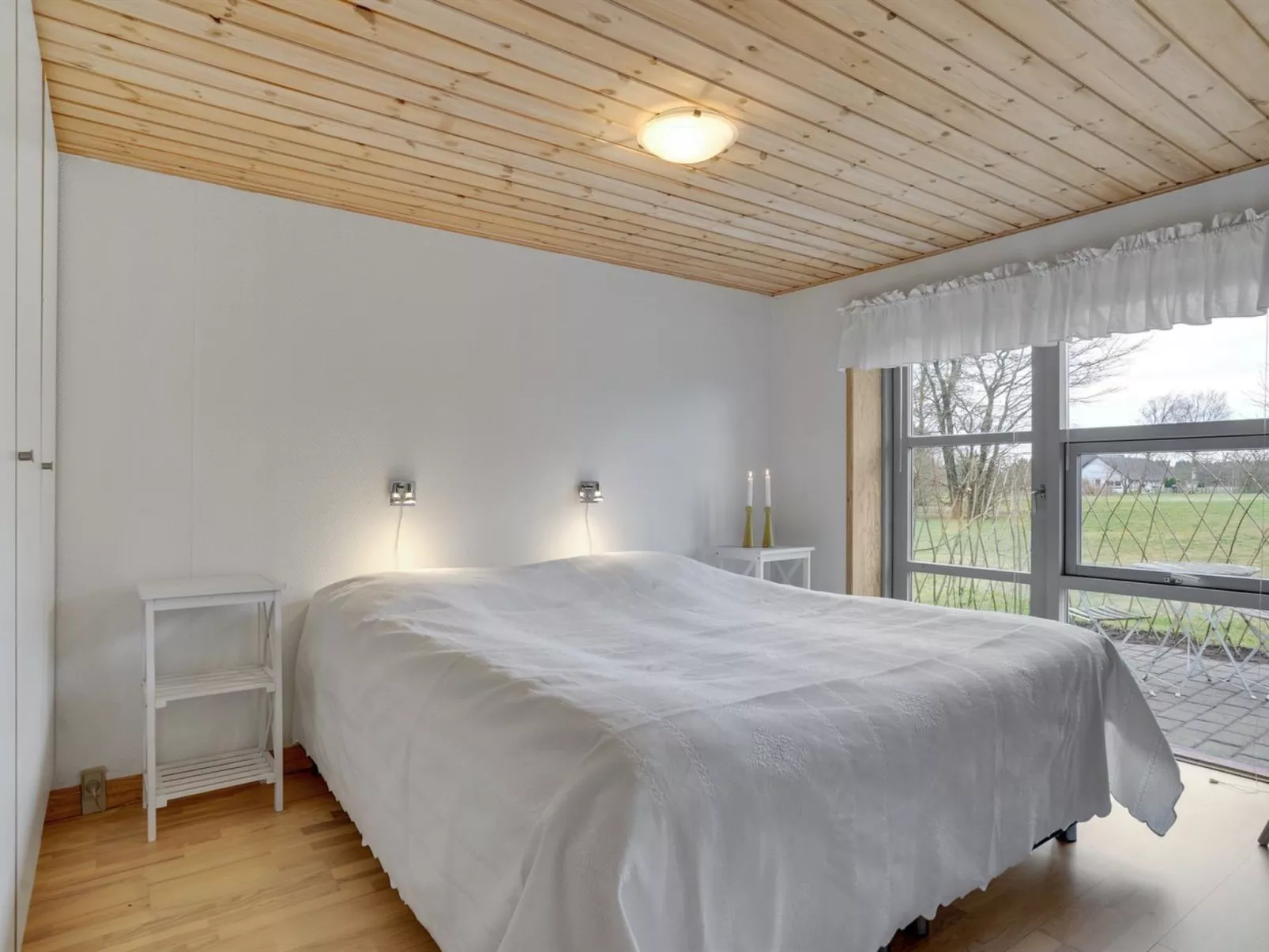 "Rebecca" - 1.5km from the sea-Binnen