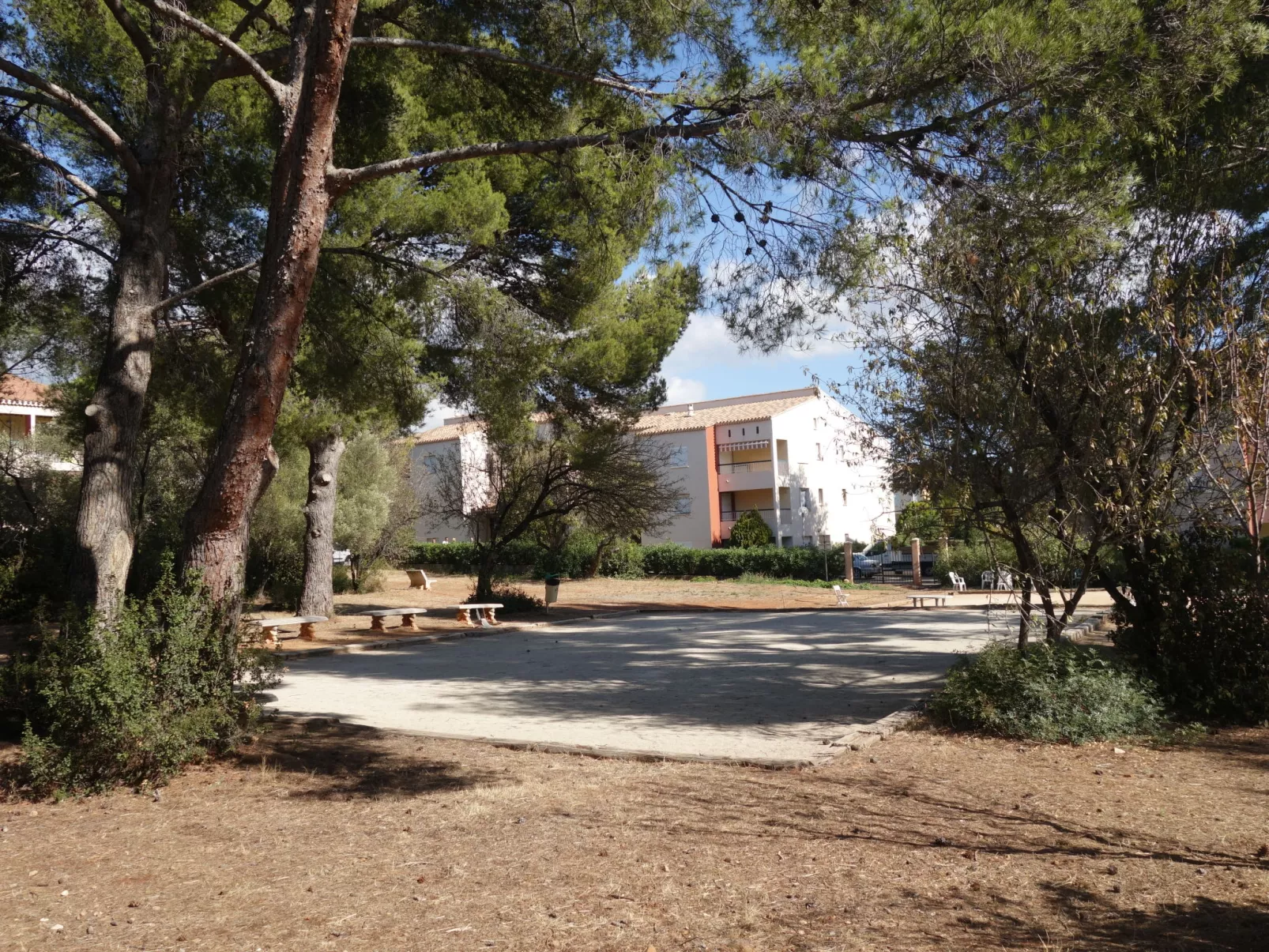 Hameau de Provence-Buiten