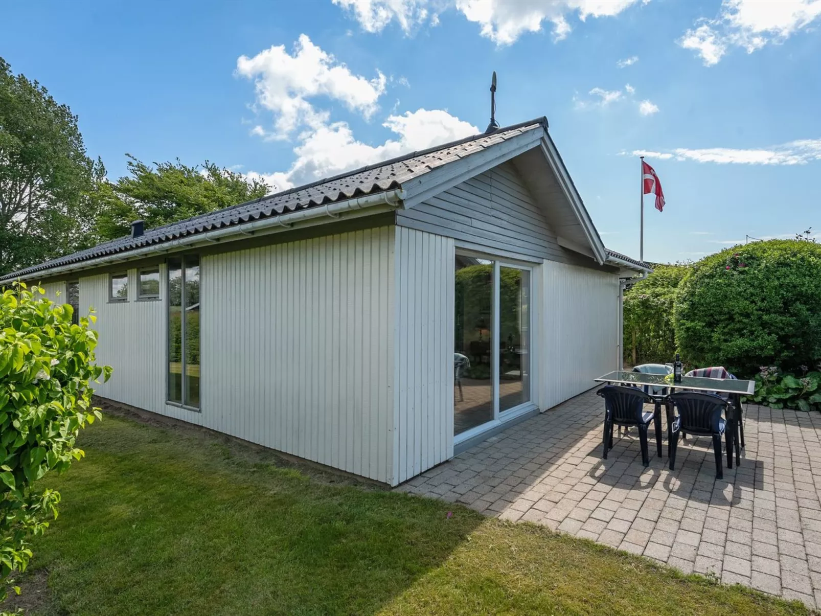 "Rise" - 250m from the sea-Buiten