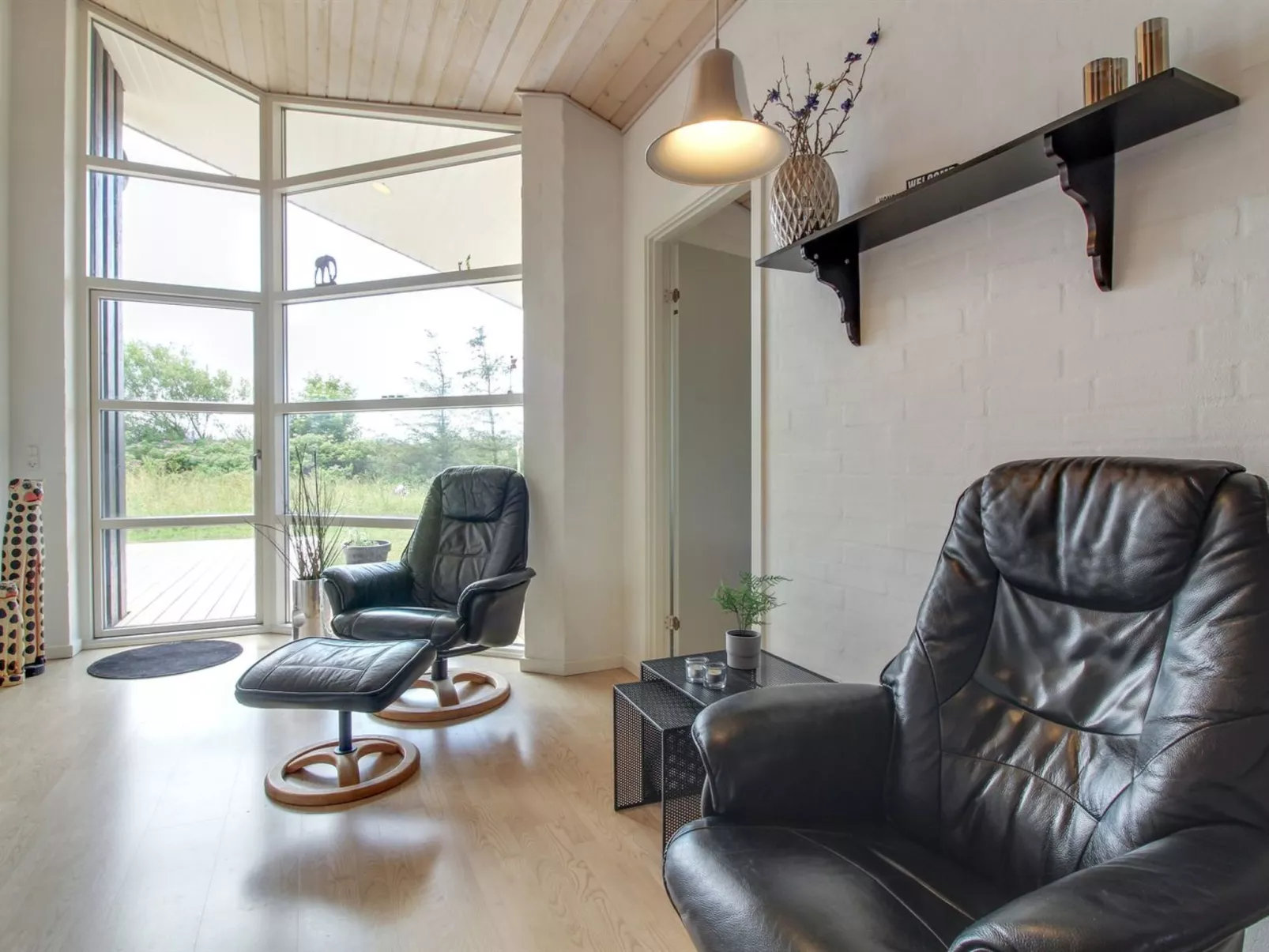 "Mayke" - 900m from the sea-Binnen