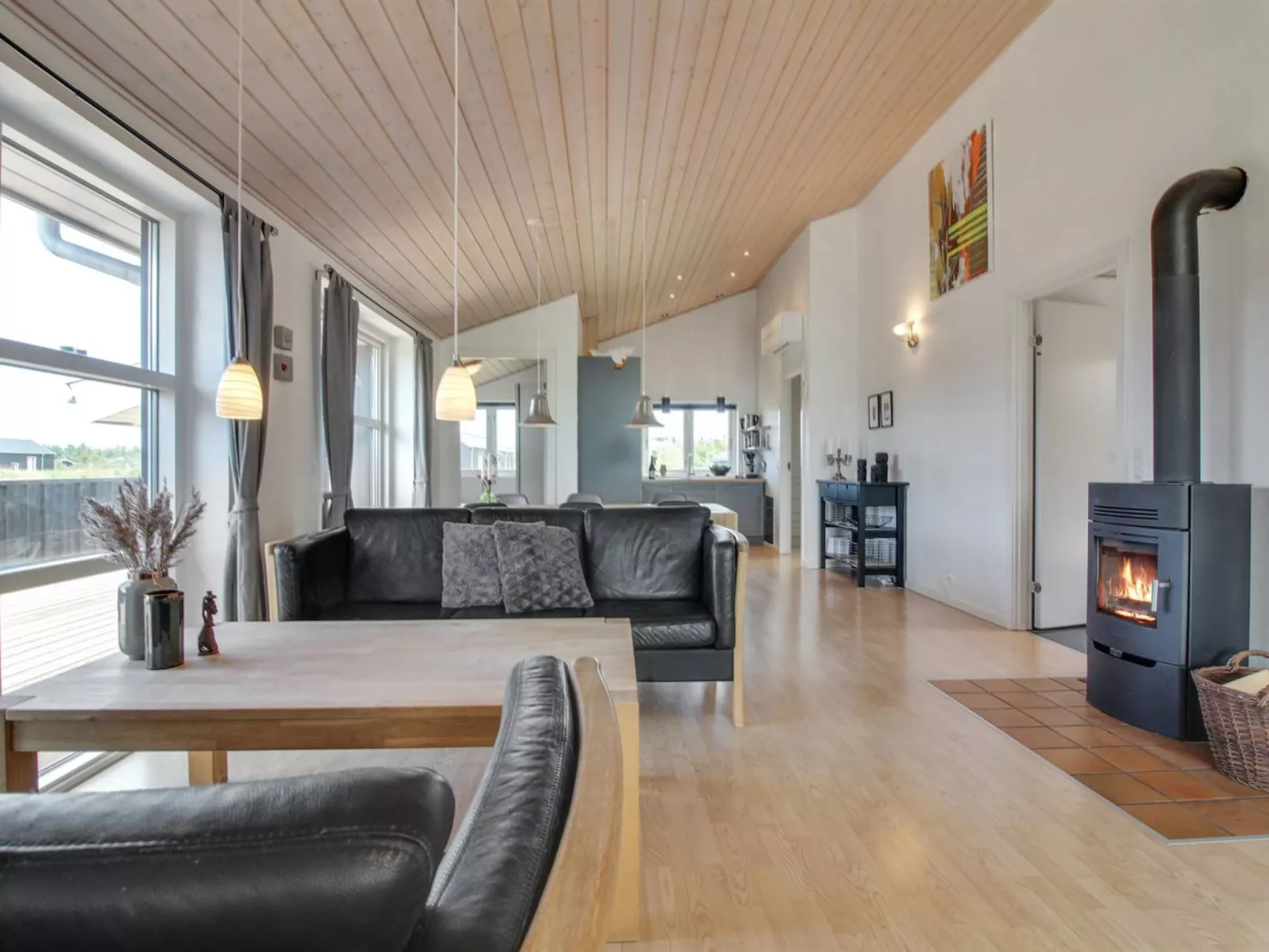 "Mayke" - 900m from the sea-Binnen