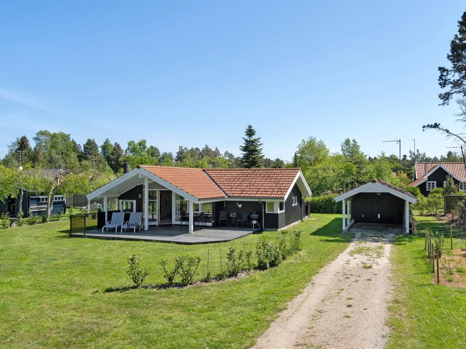 "Brynhild" - 400m from the sea-Buiten