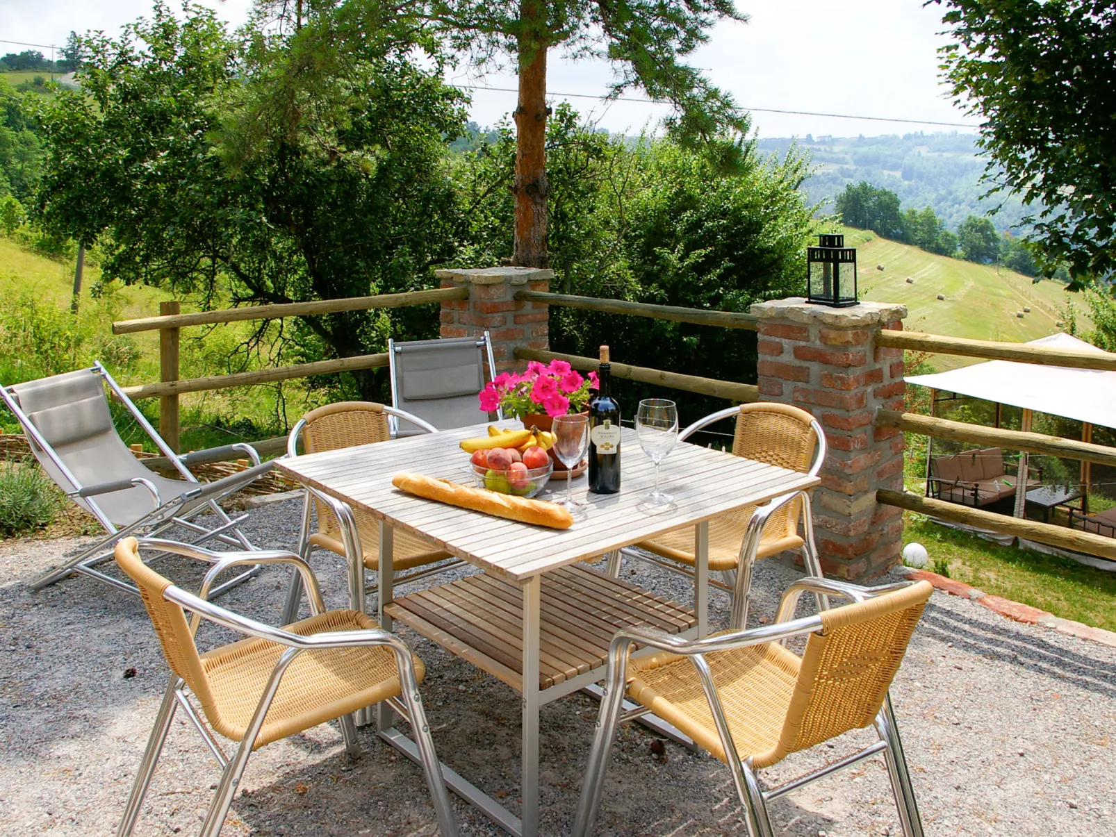 Casa Vacanza Cascina Lovera-Buiten
