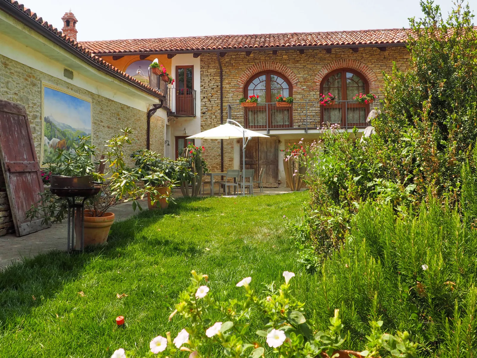 Casa Vacanza Cascina Lovera-Buiten