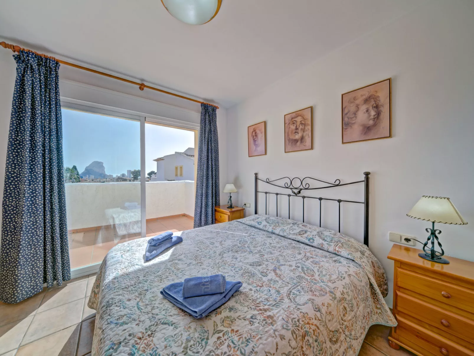 Residencial Puerta de Calpe-Binnen