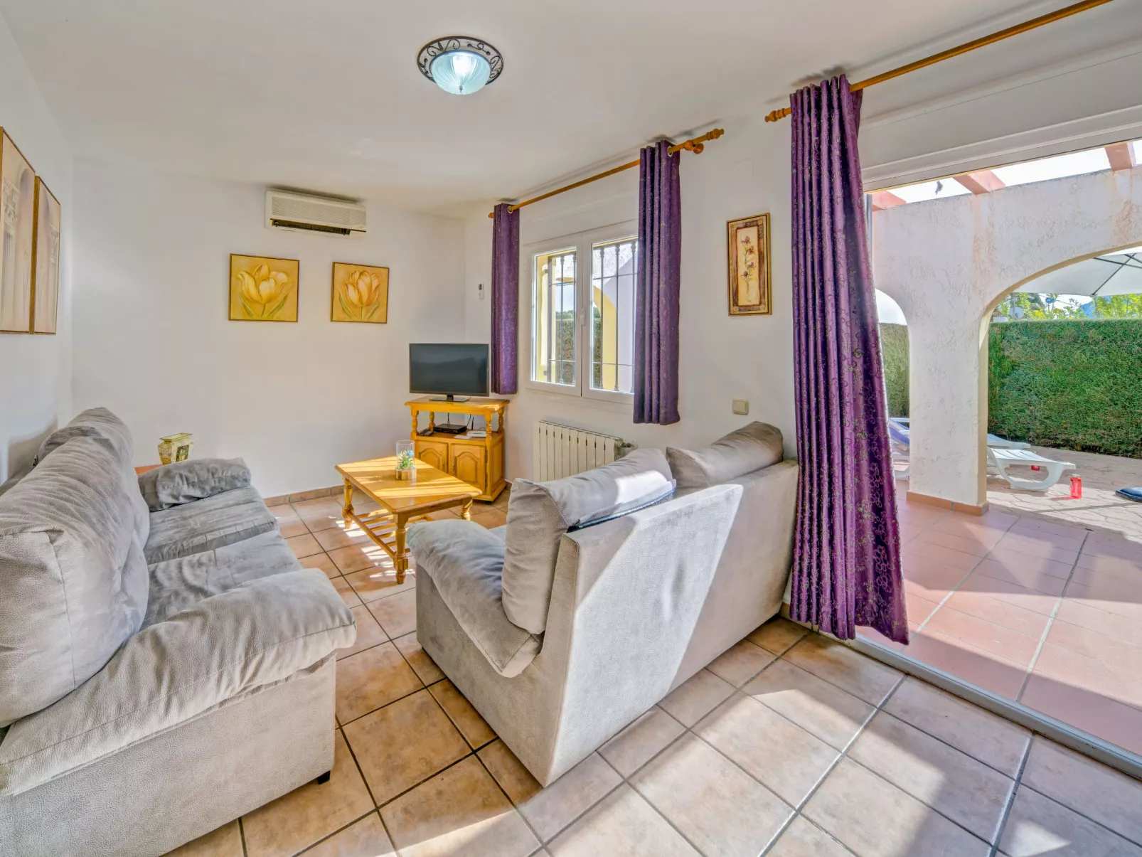 Residencial Puerta de Calpe-Binnen