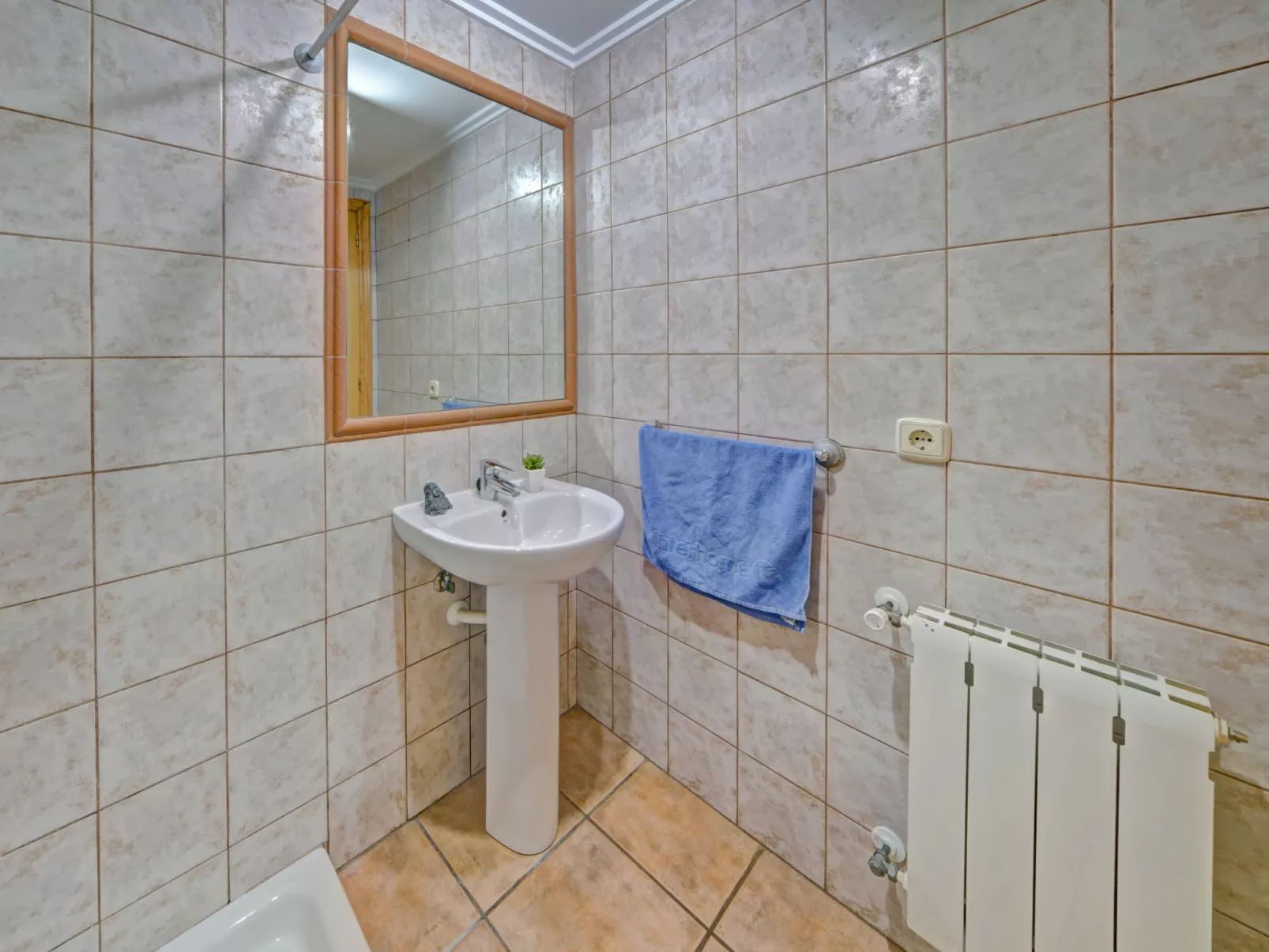 Residencial Puerta de Calpe-Binnen
