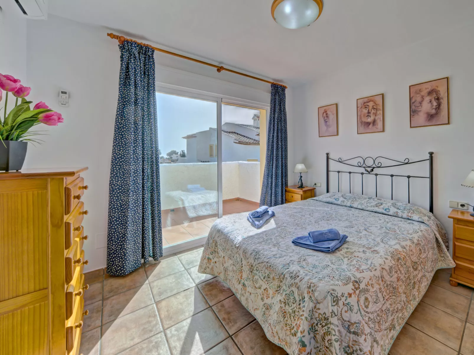 Residencial Puerta de Calpe-Binnen