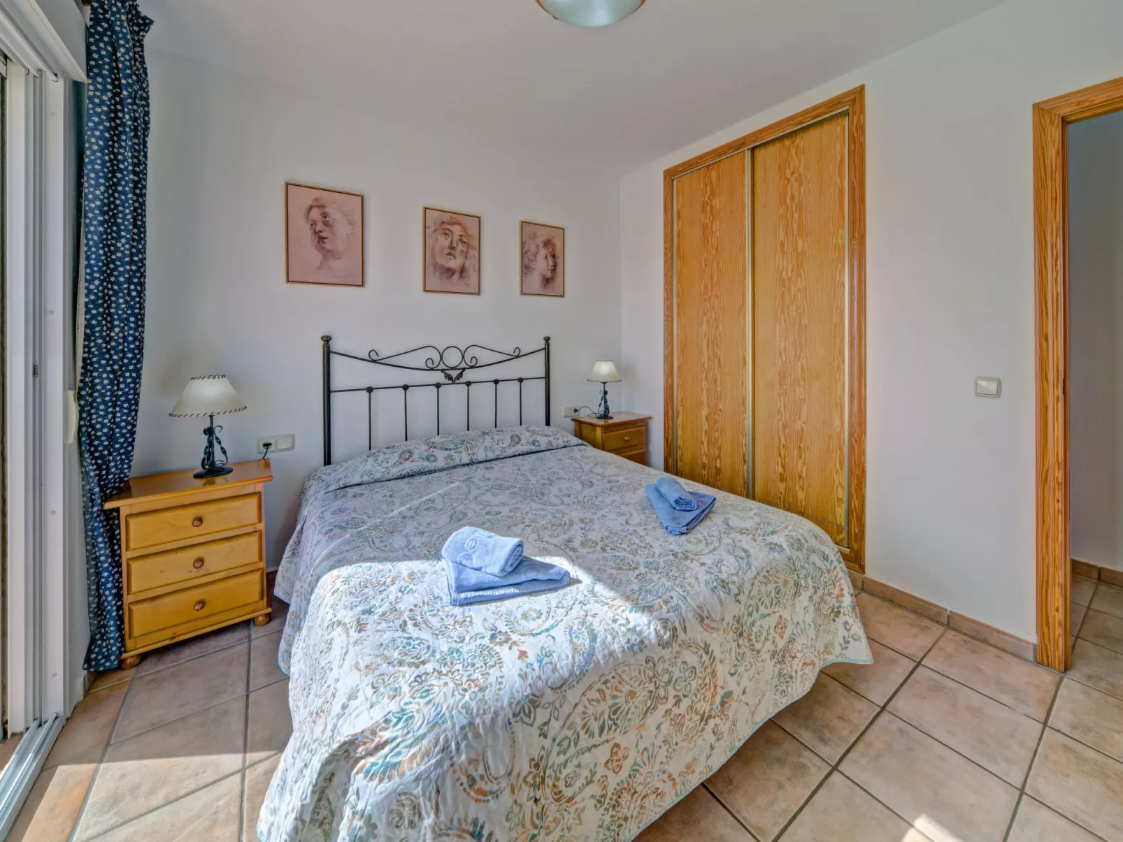 Residencial Puerta de Calpe-Binnen