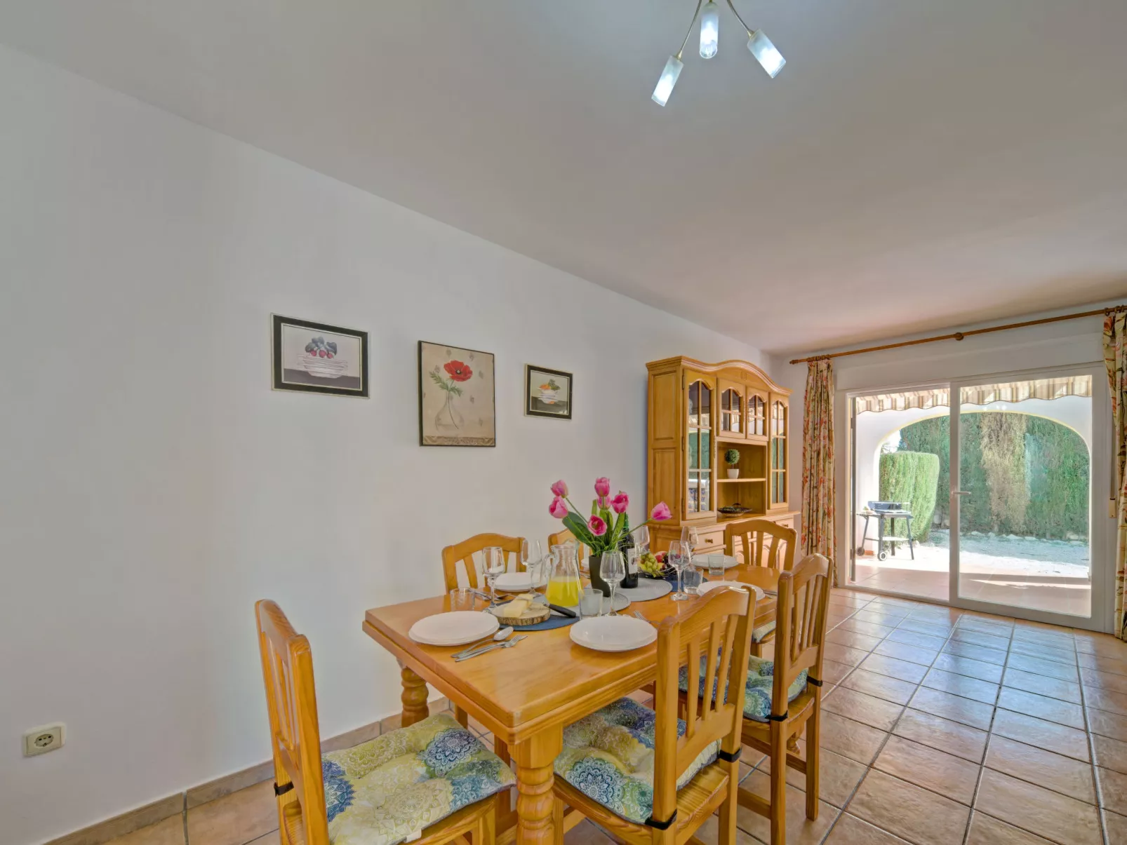 Residencial Puerta de Calpe-Binnen