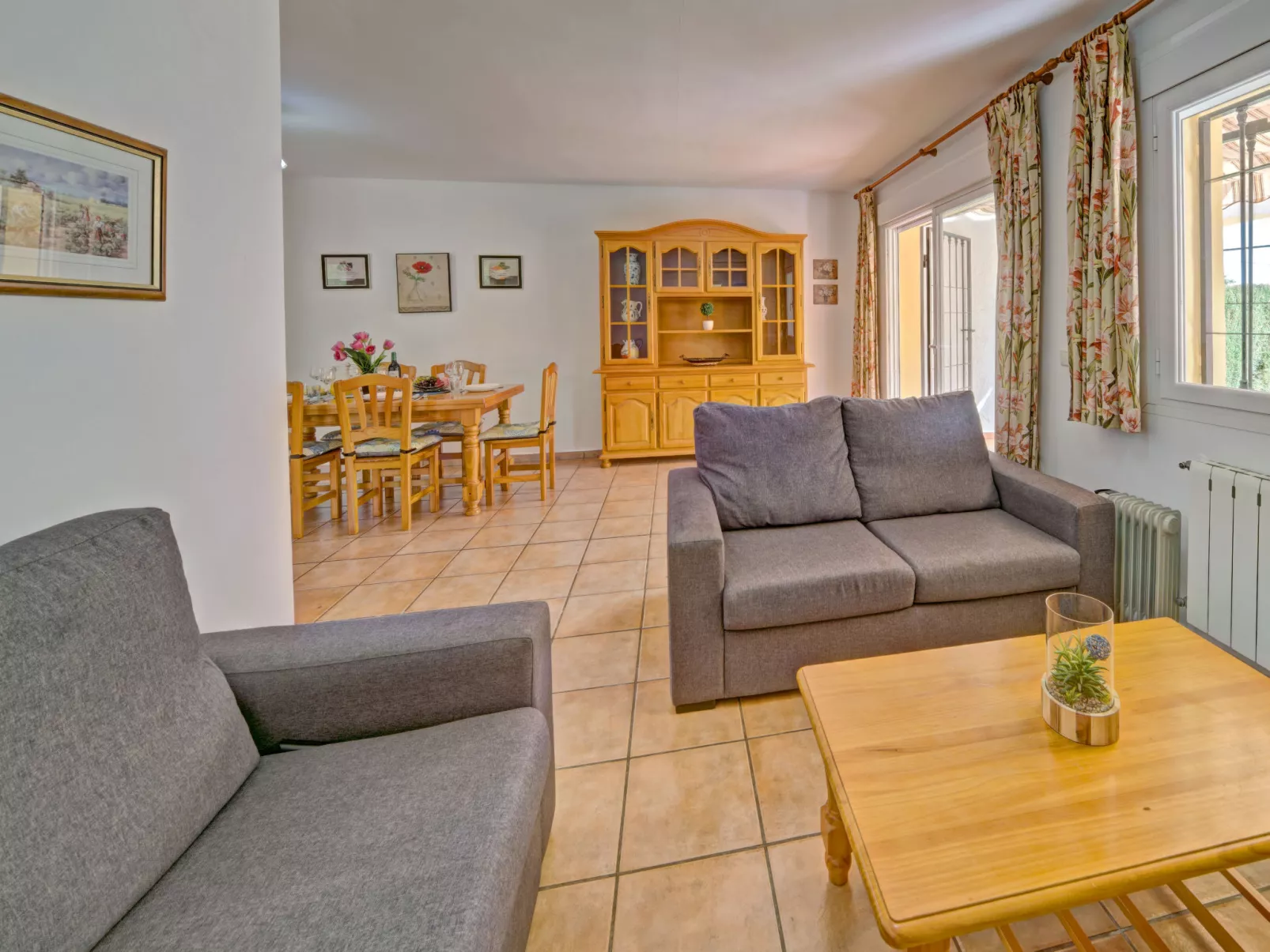 Residencial Puerta de Calpe-Binnen