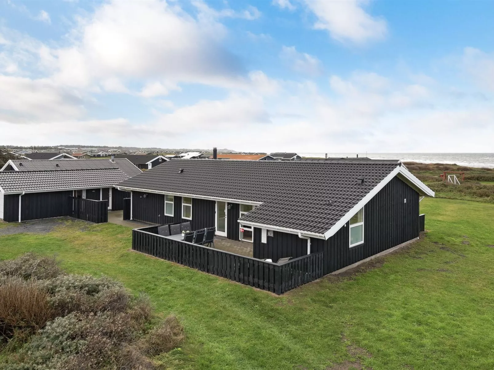 "Paul" - 100m from the sea-Buiten