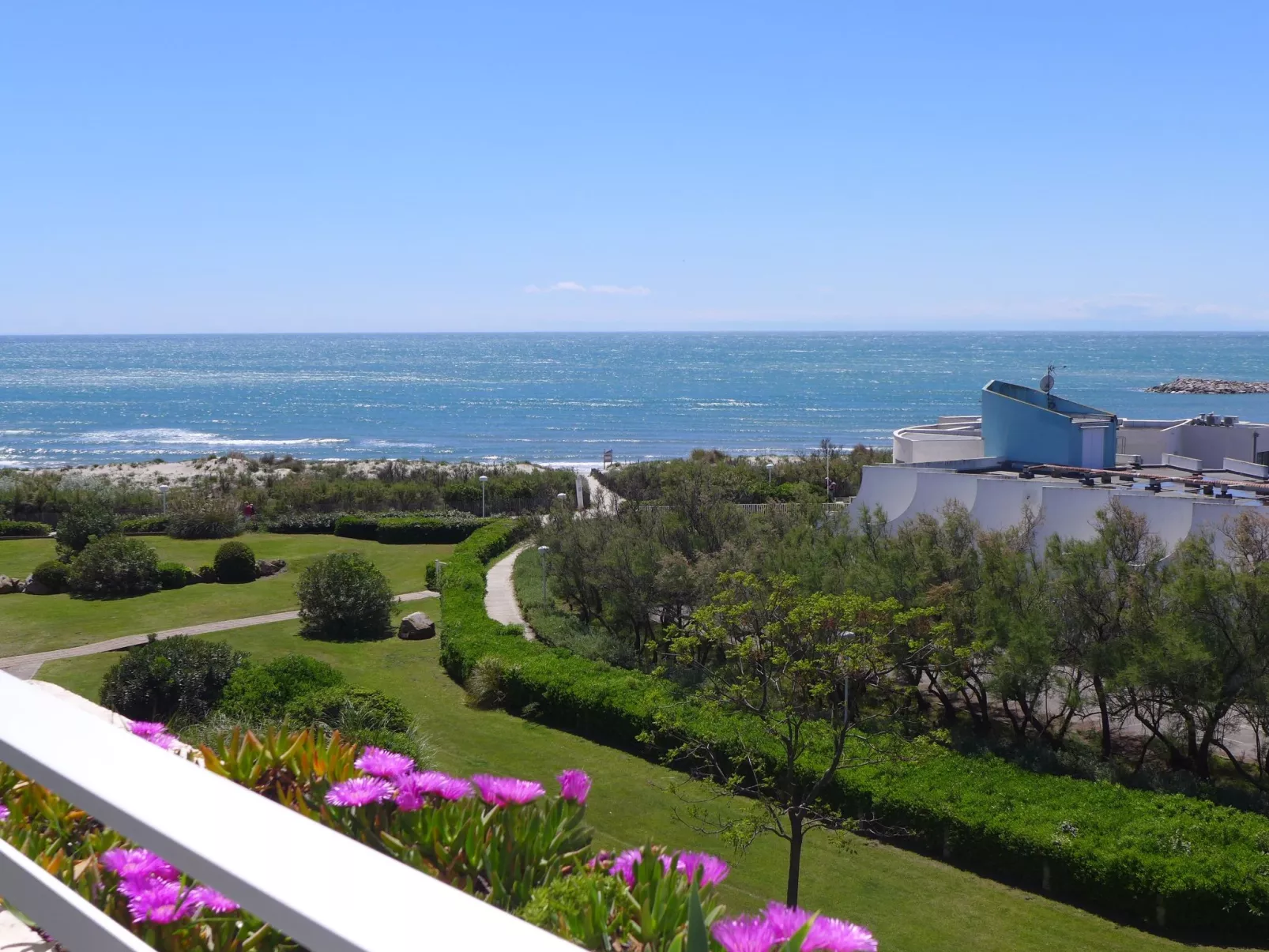 Les Terrasses de la Mer-Buiten