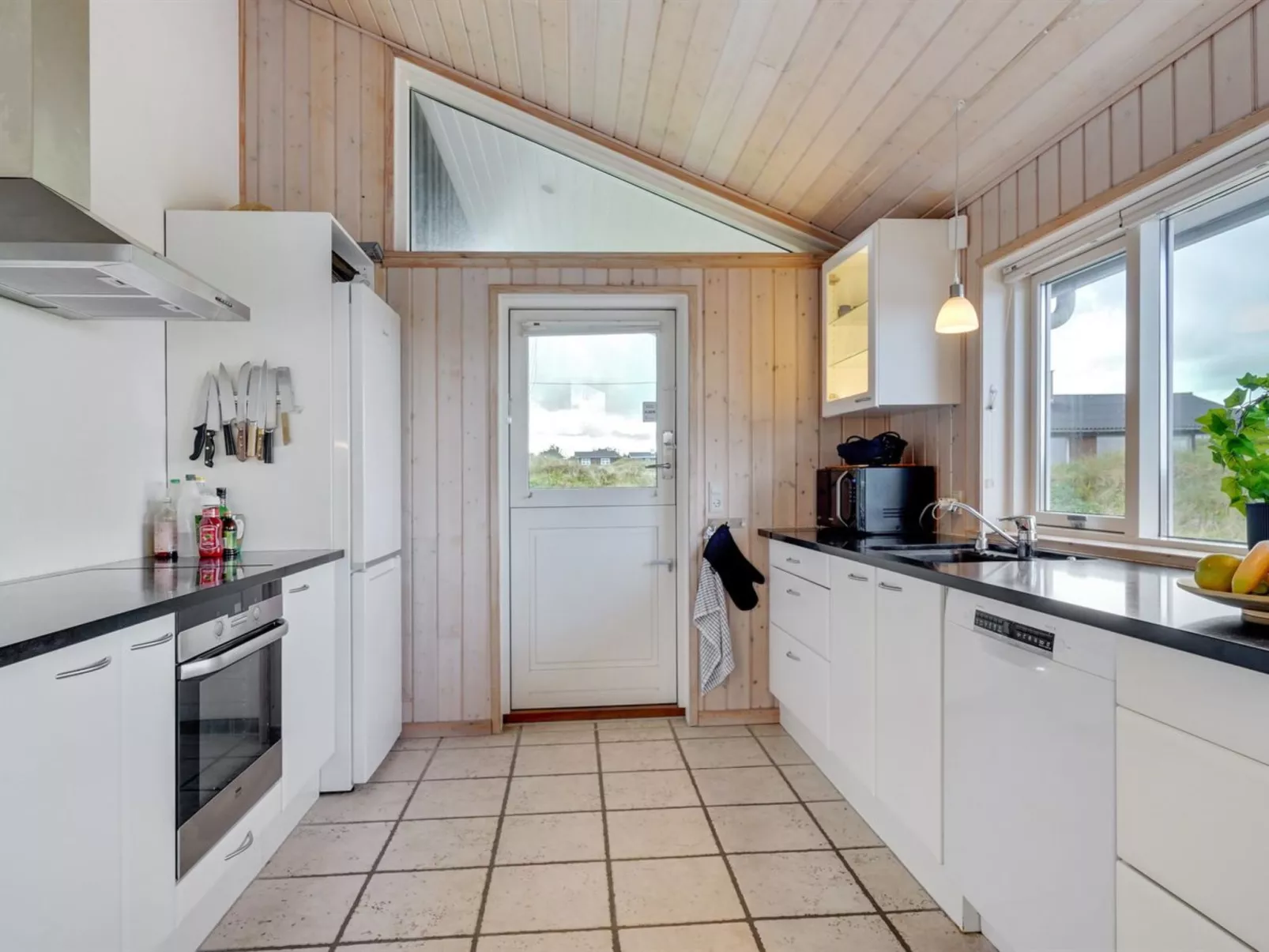 "Lauri" - 350m from the sea-Buiten